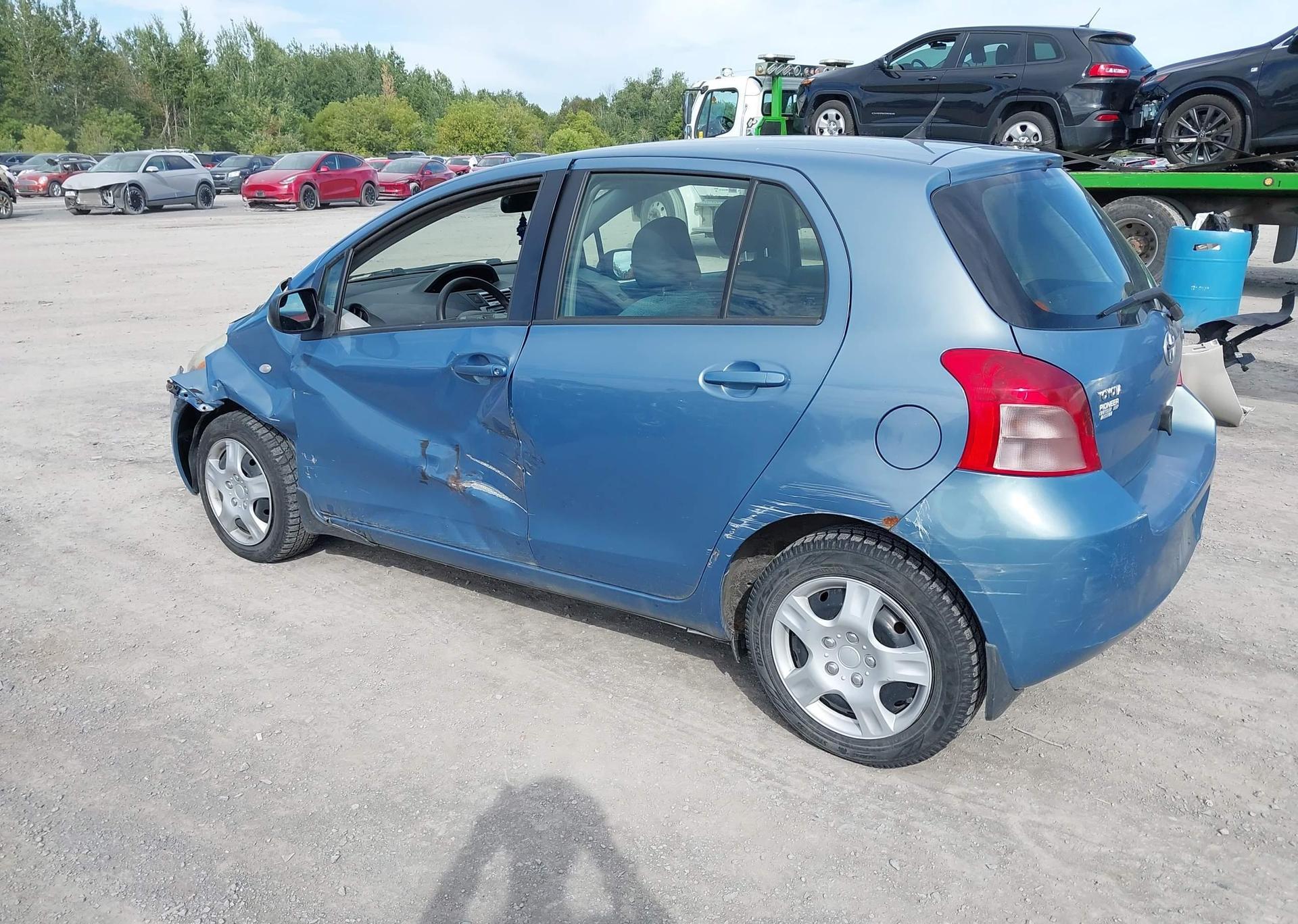 2008 TOYOTA YARIS LE