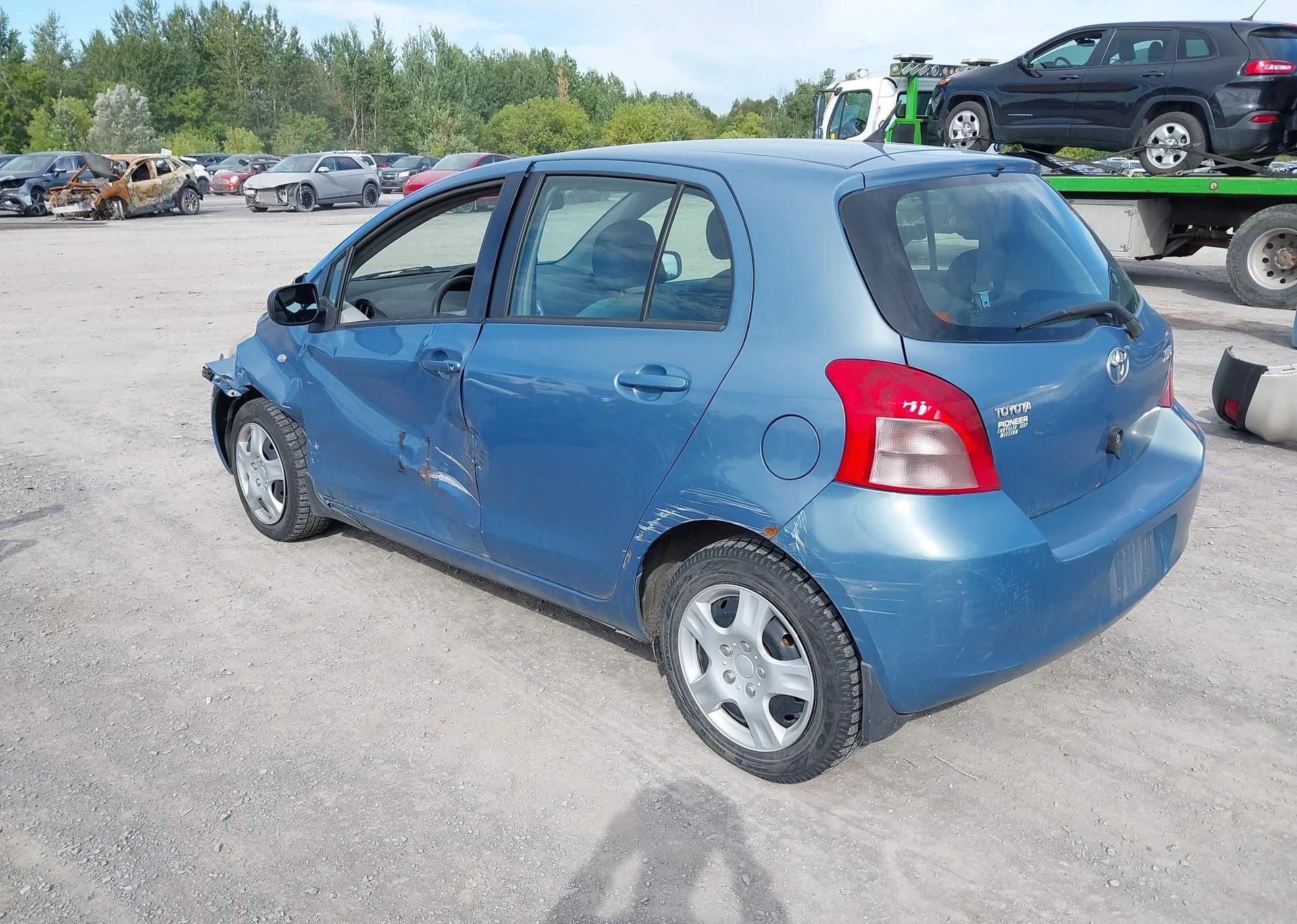 2008 TOYOTA YARIS LE