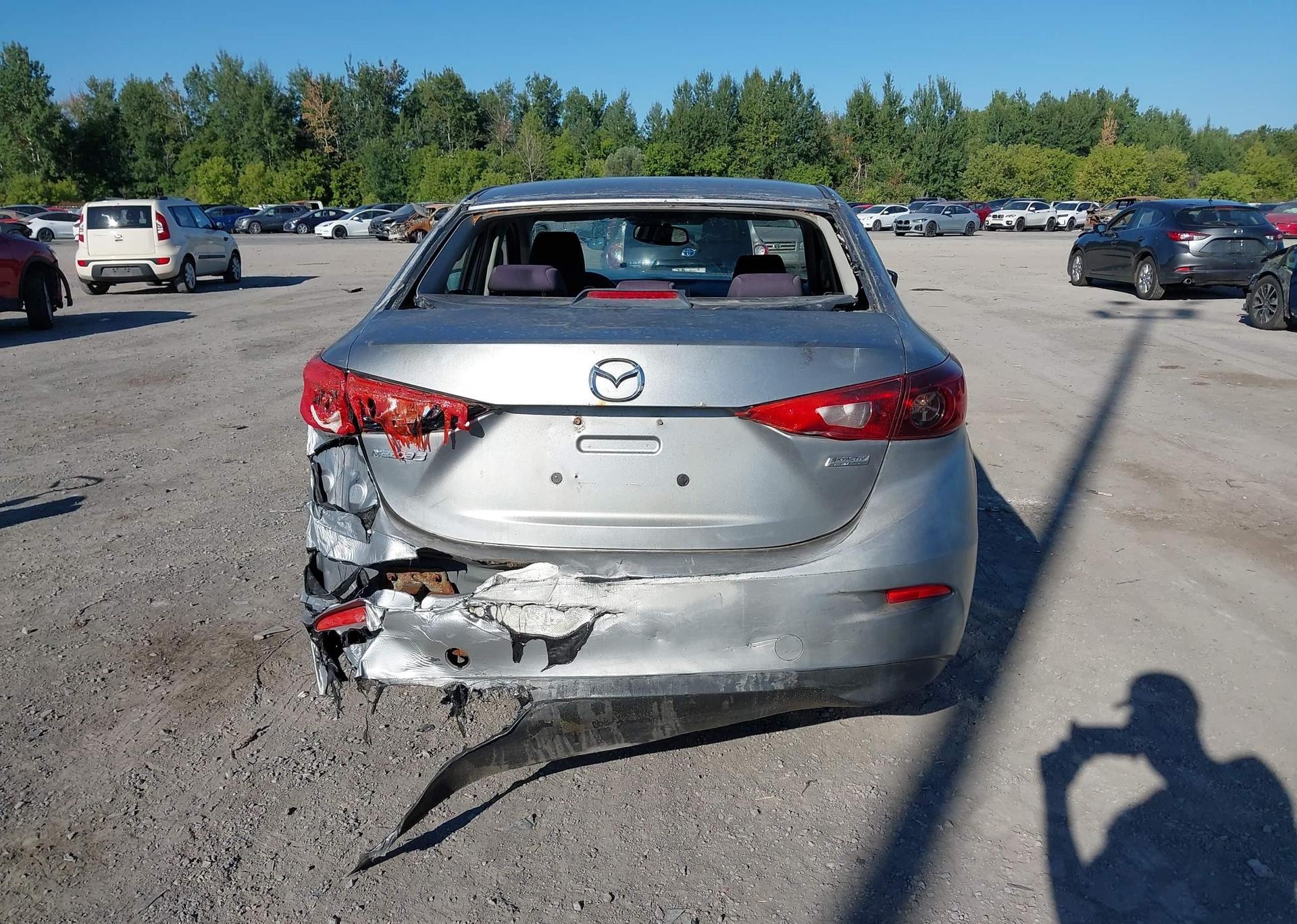 2015 MAZDA MAZDA3 GX