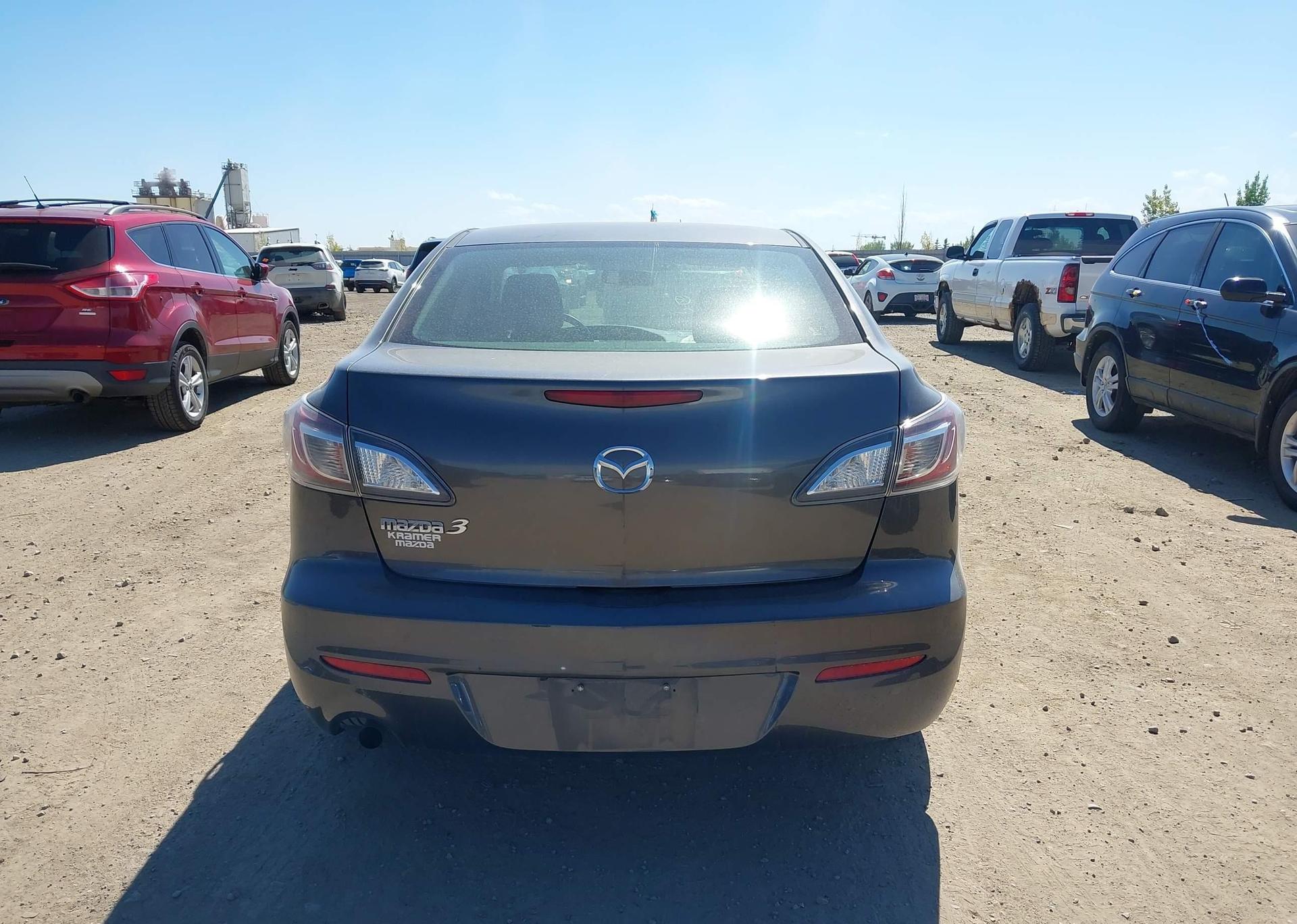 2013 MAZDA MAZDA3 GX