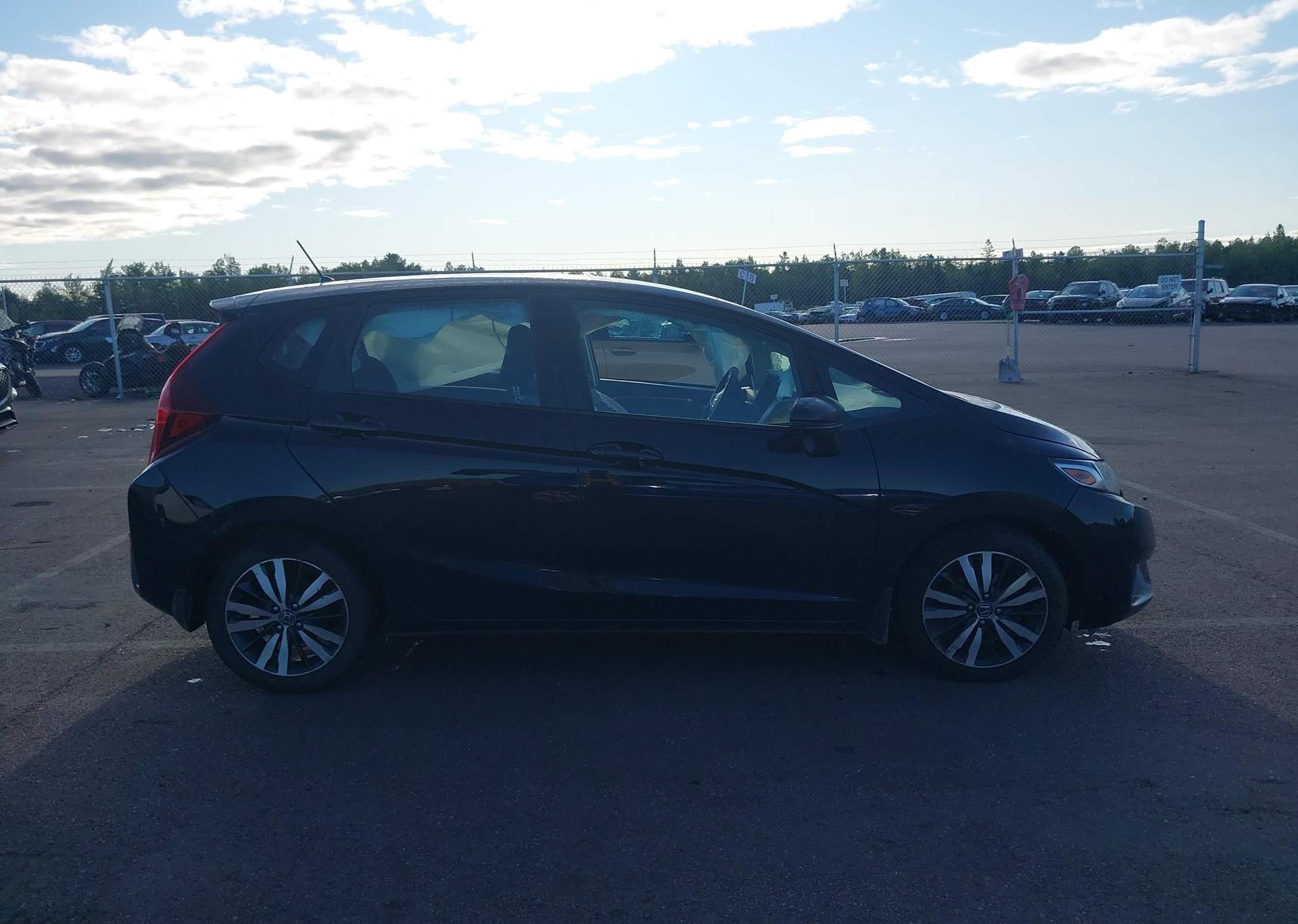2017 HONDA FIT SE
