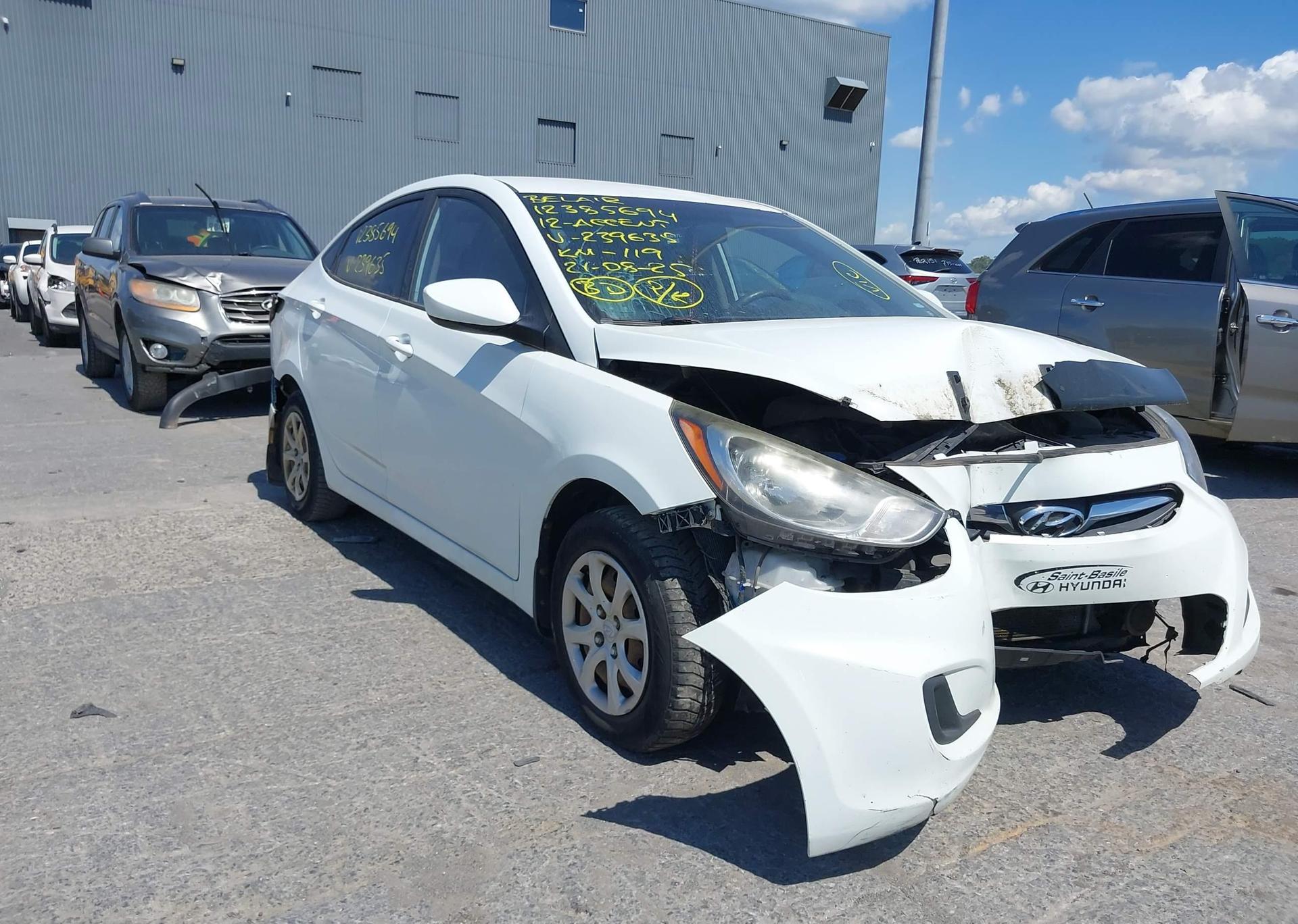 2012 HYUNDAI ACCENT