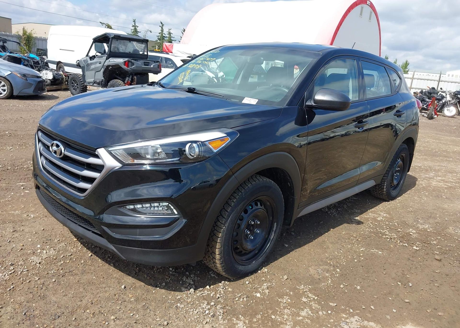 2017 HYUNDAI TUCSON SE