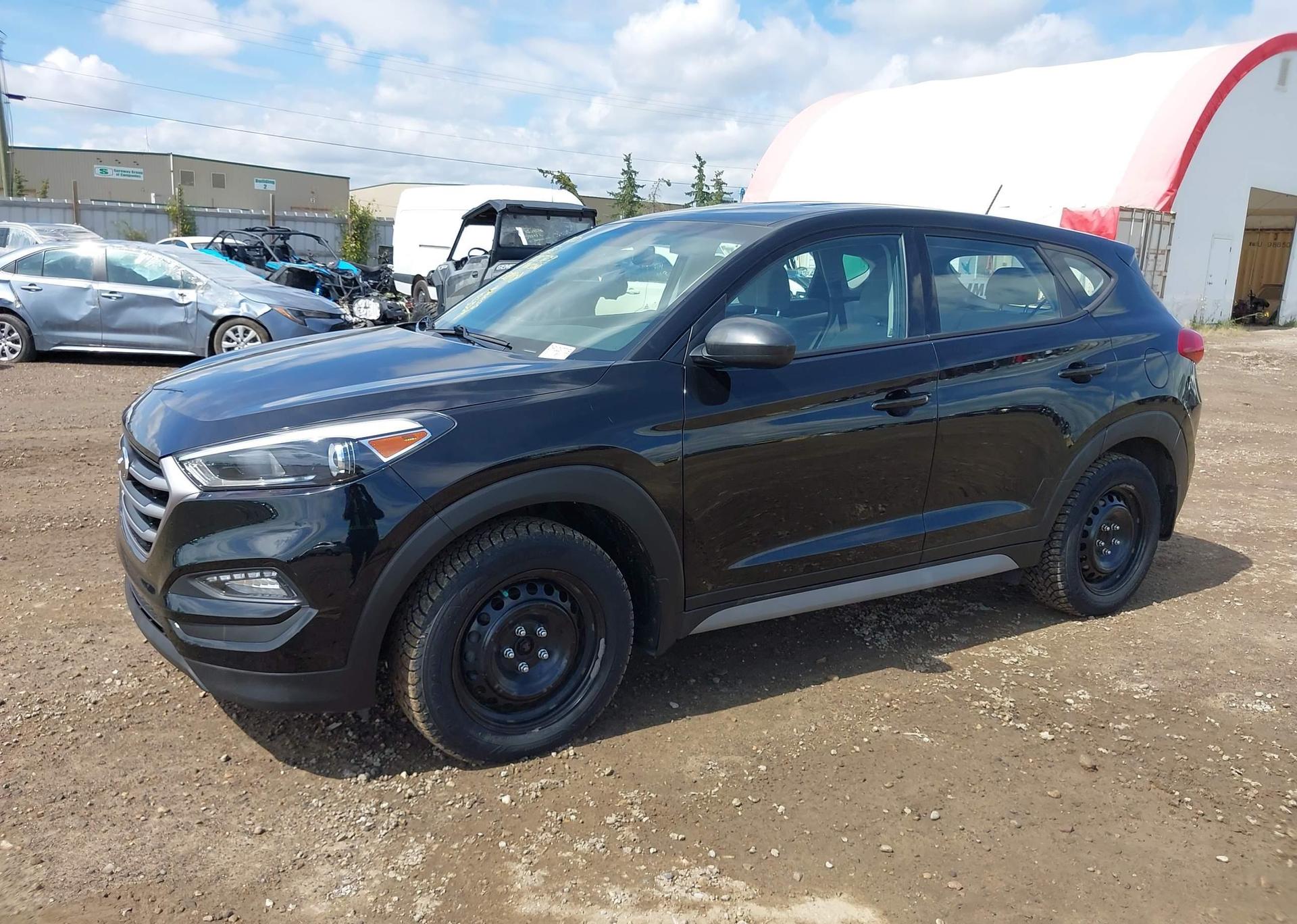2017 HYUNDAI TUCSON SE