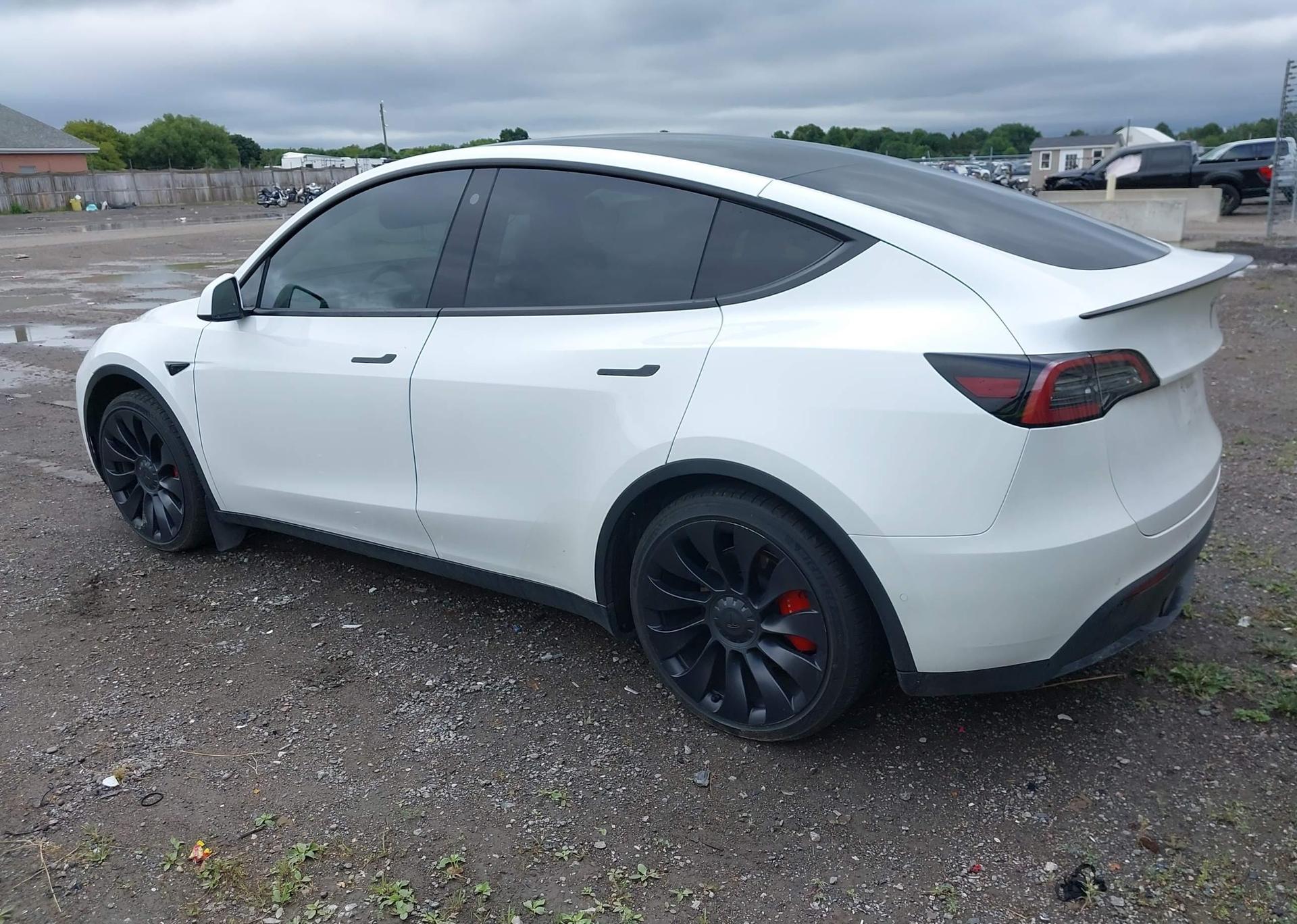 2022 TESLA MODEL Y