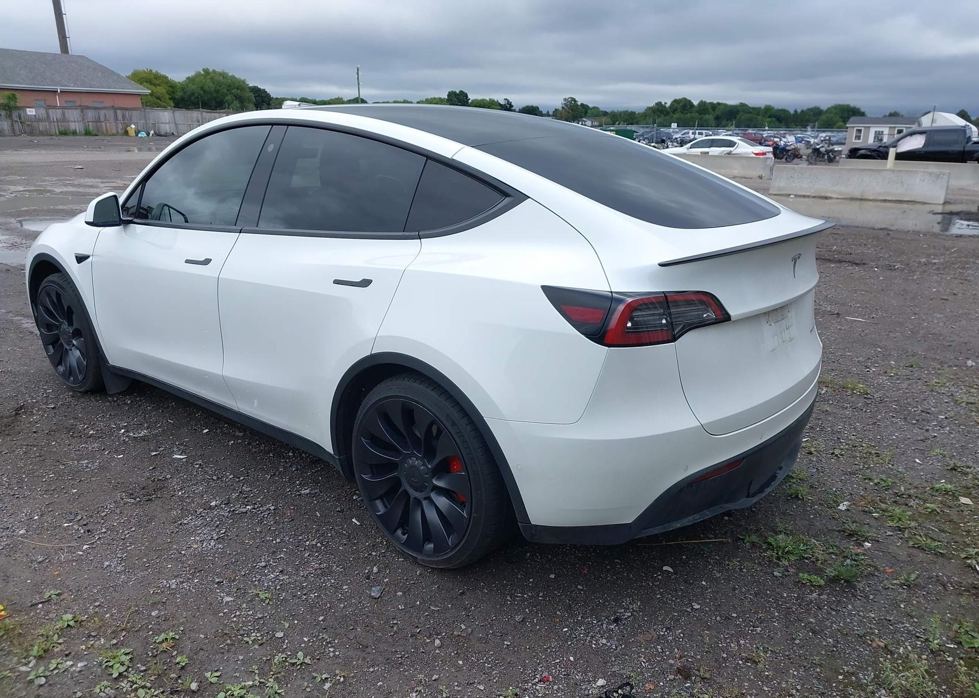 2022 TESLA MODEL Y