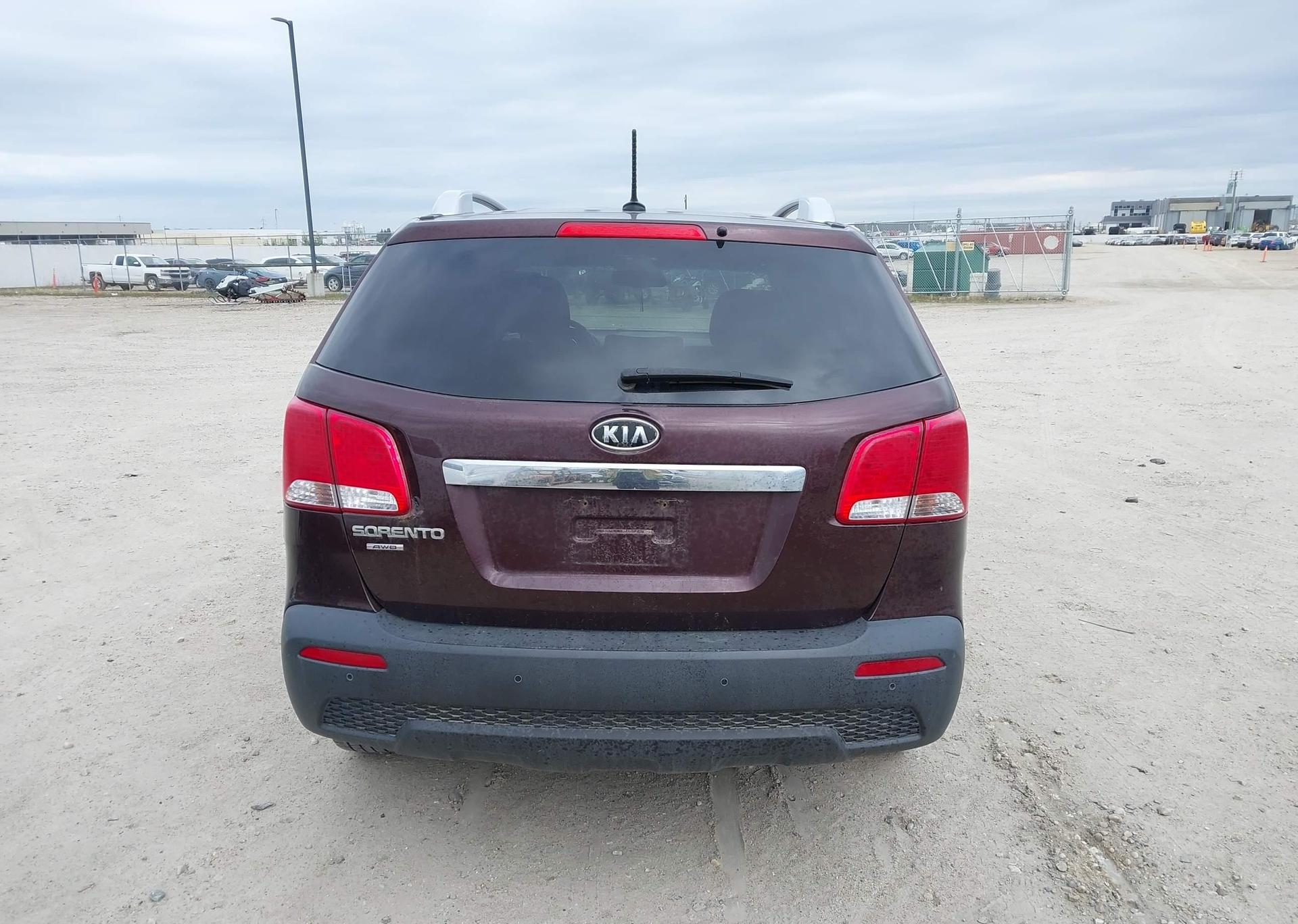 2012 KIA SORENTO LX V6