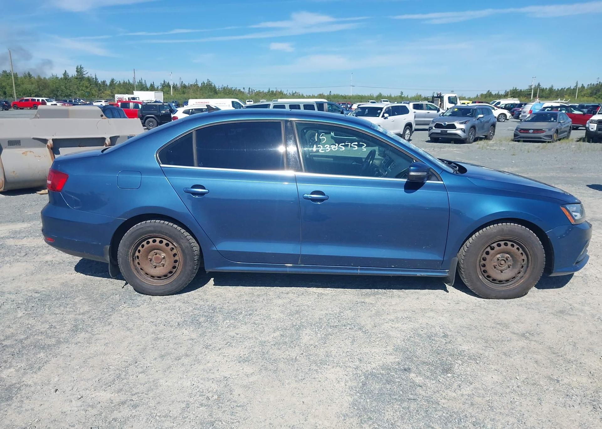 2015 VOLKSWAGEN JETTA SEDAN