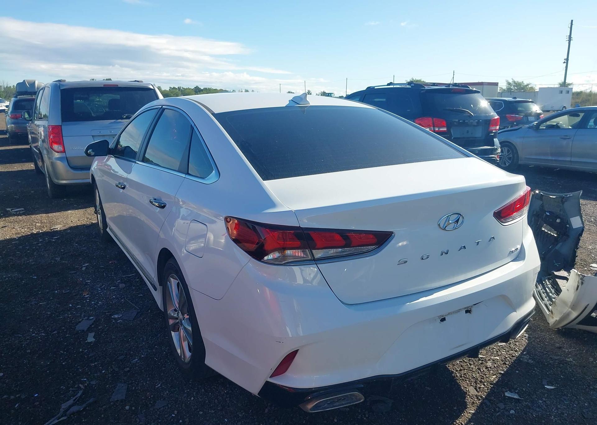 2019 HYUNDAI SONATA ESSENTIAL