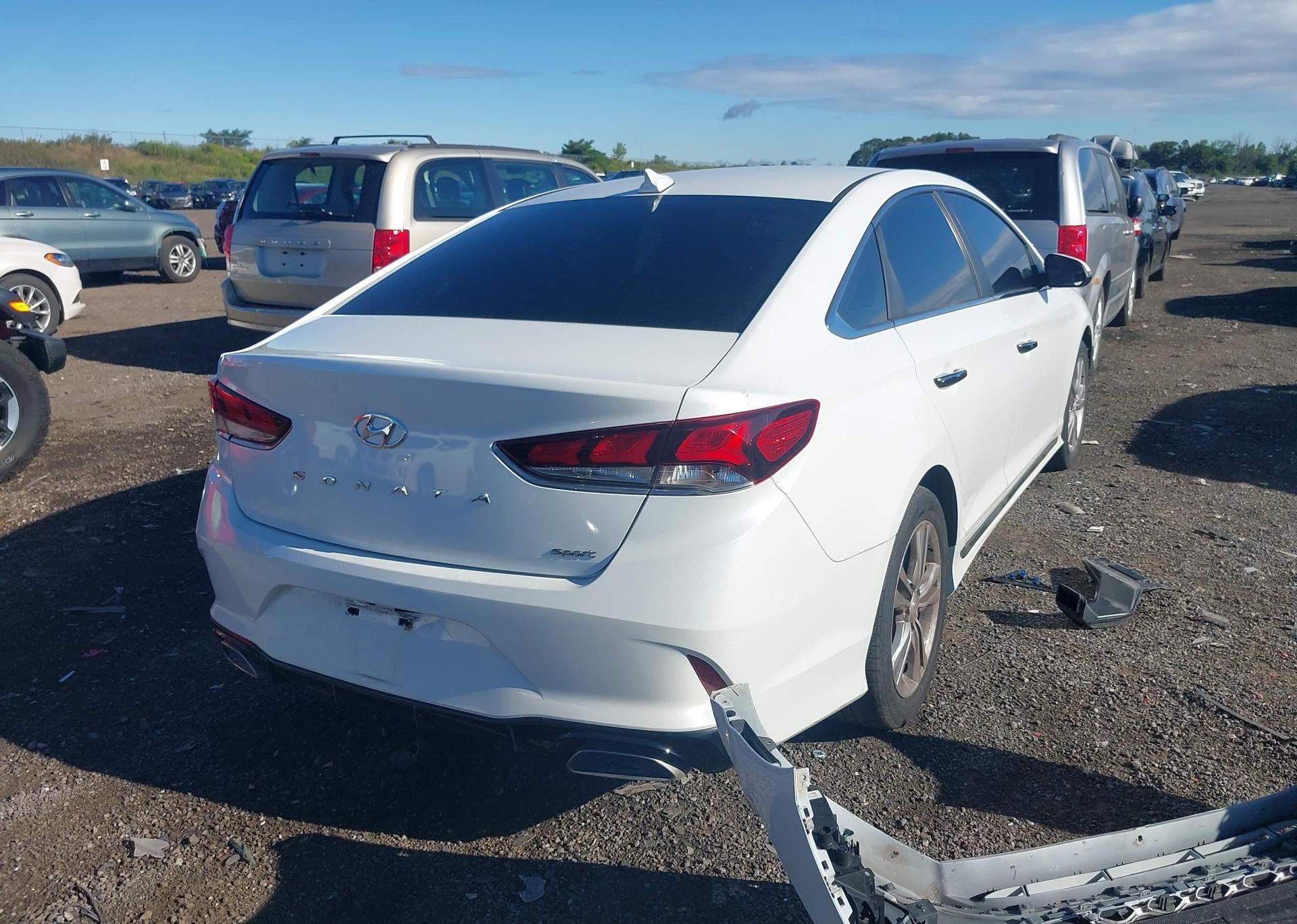 2019 HYUNDAI SONATA ESSENTIAL