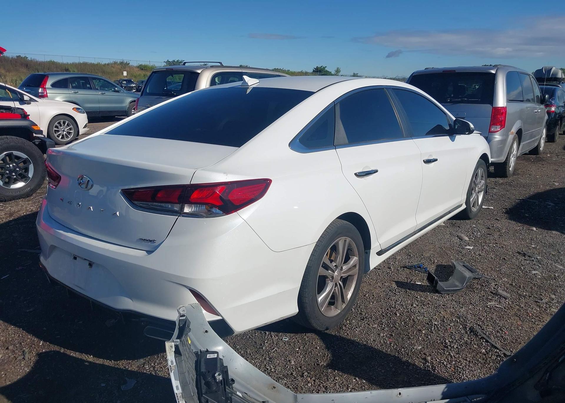 2019 HYUNDAI SONATA ESSENTIAL
