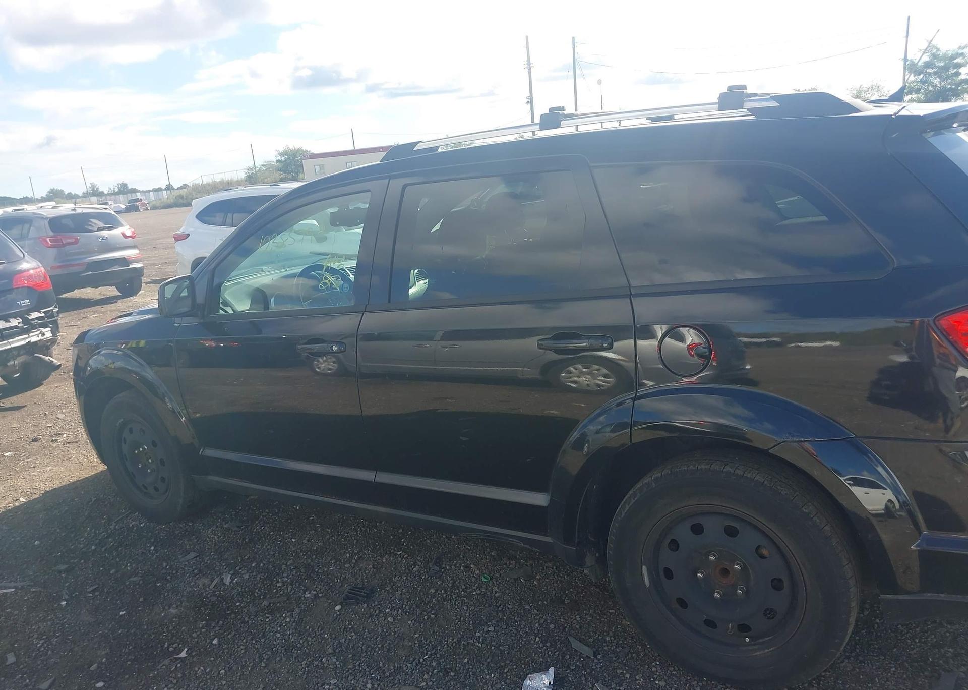 2012 DODGE JOURNEY SXT   CREW