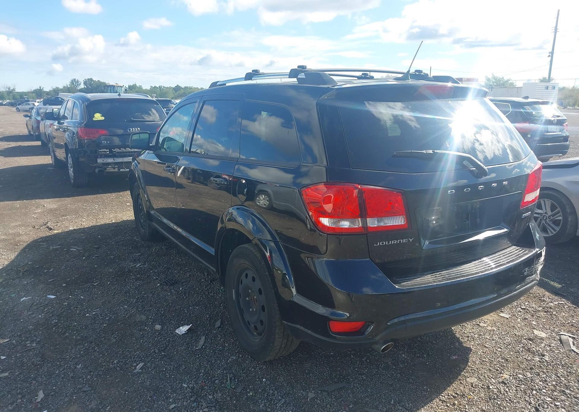 2012 DODGE JOURNEY SXT   CREW