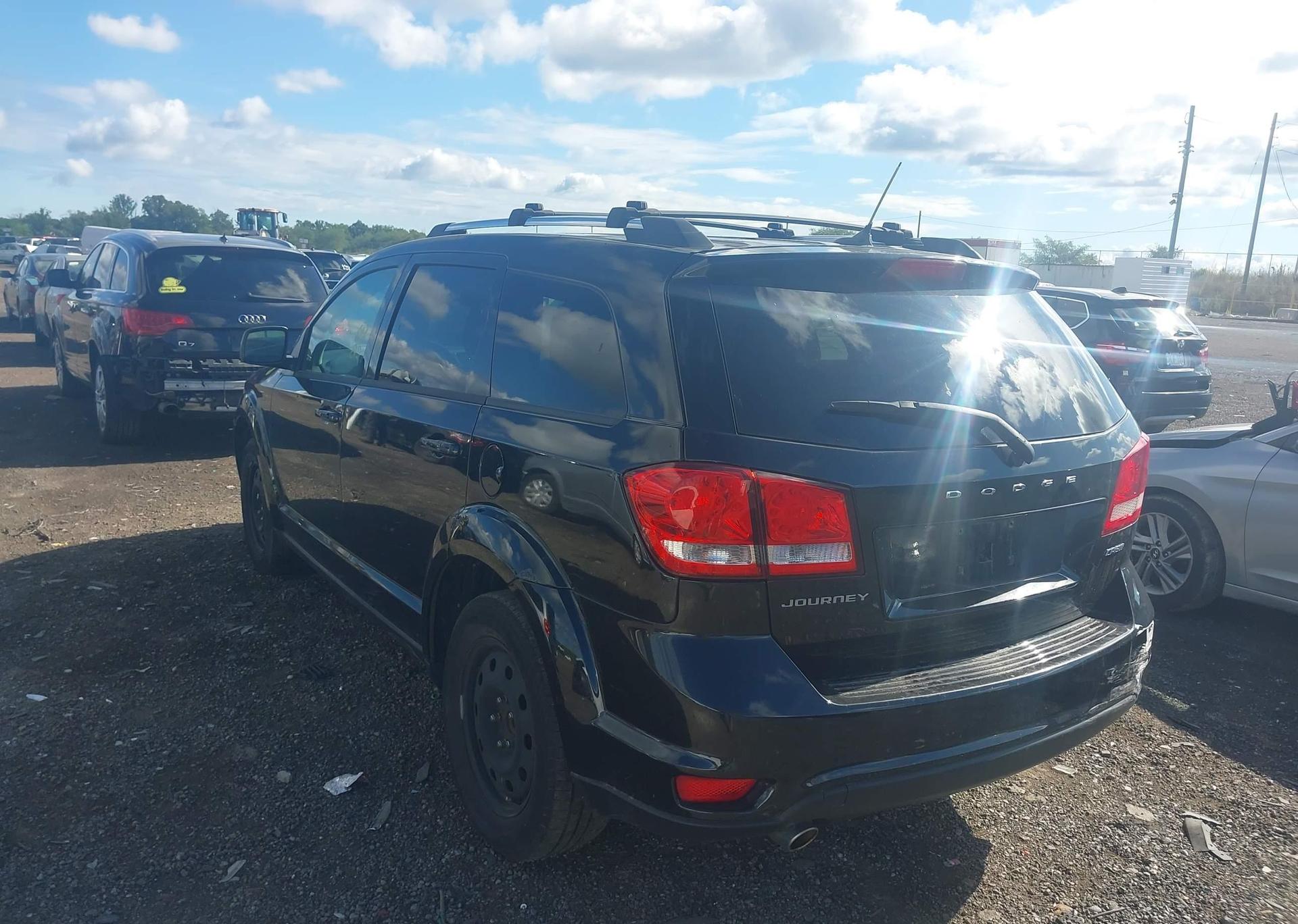 2012 DODGE JOURNEY SXT   CREW