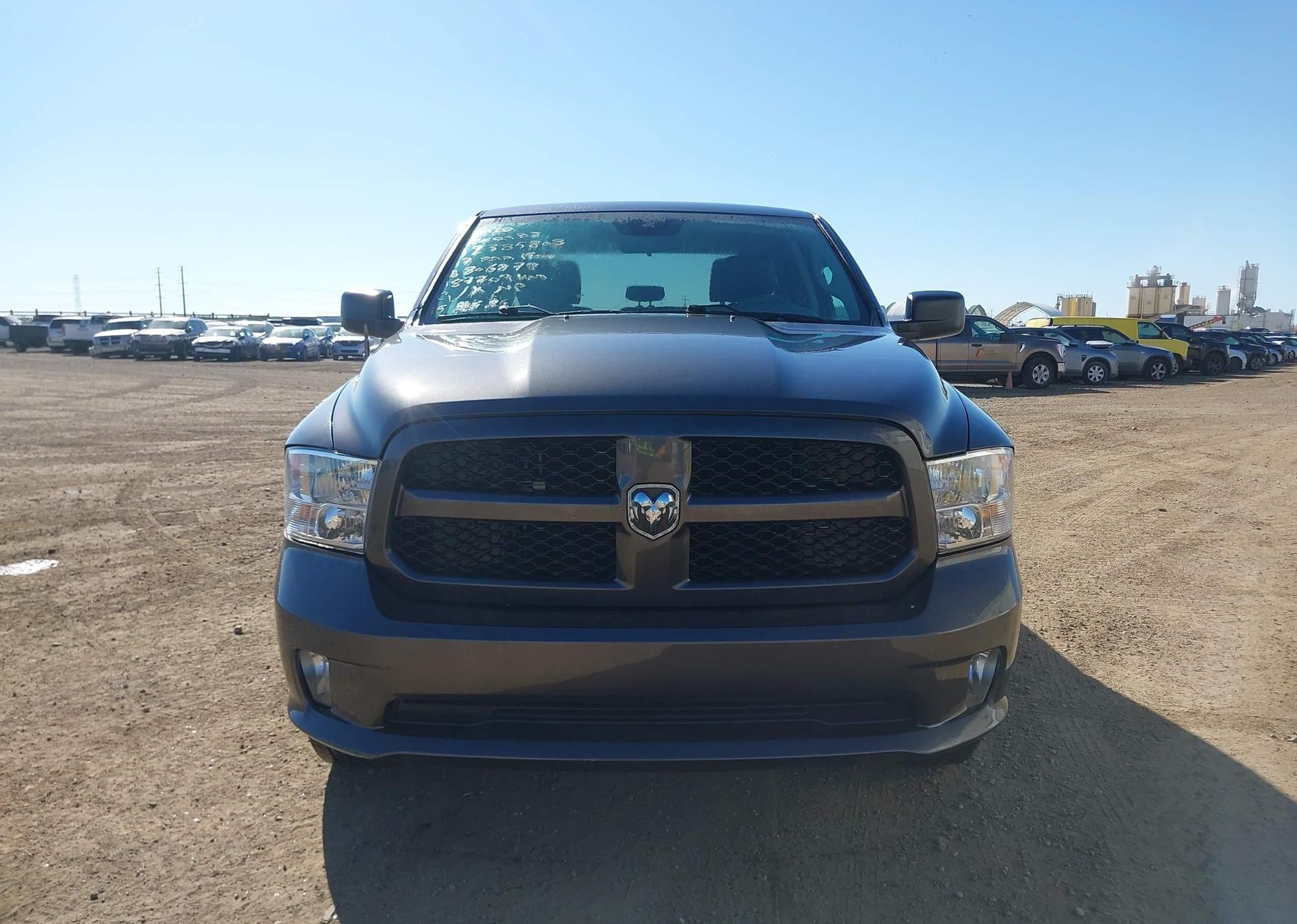 2017 RAM 1500 ST