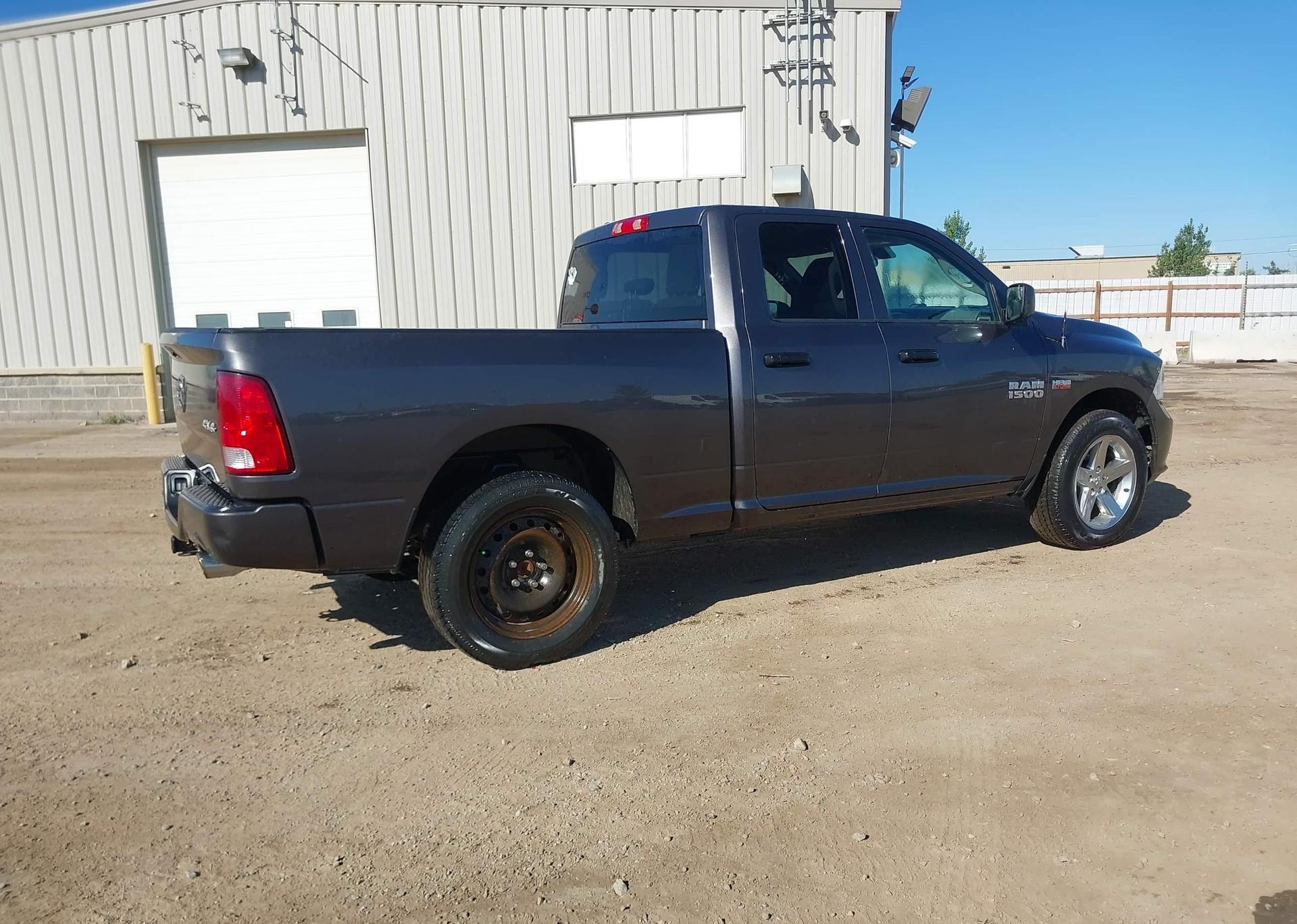 2017 RAM 1500 ST
