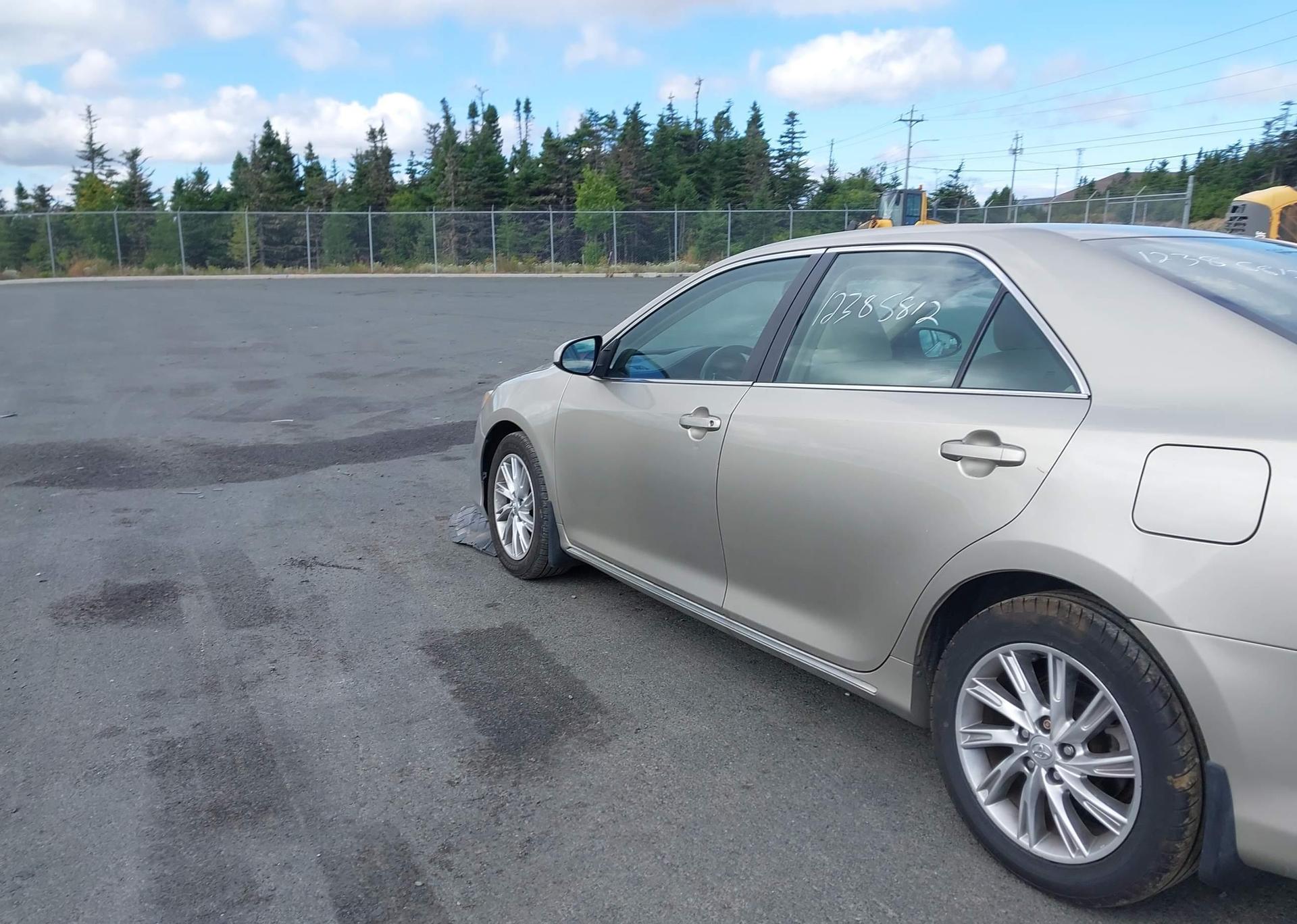 2014 TOYOTA CAMRY LE