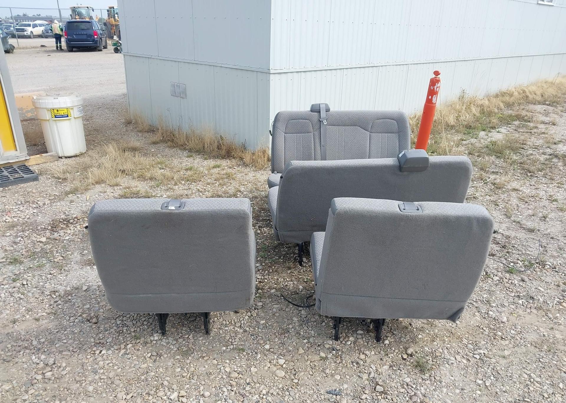2019 GMC SAVANA 2500 SEATS ONLY