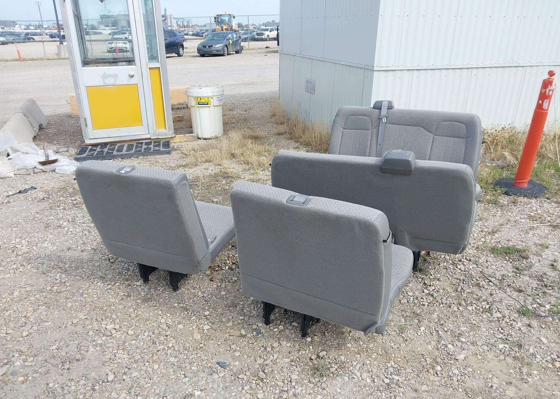 2019 GMC SAVANA 2500 SEATS ONLY