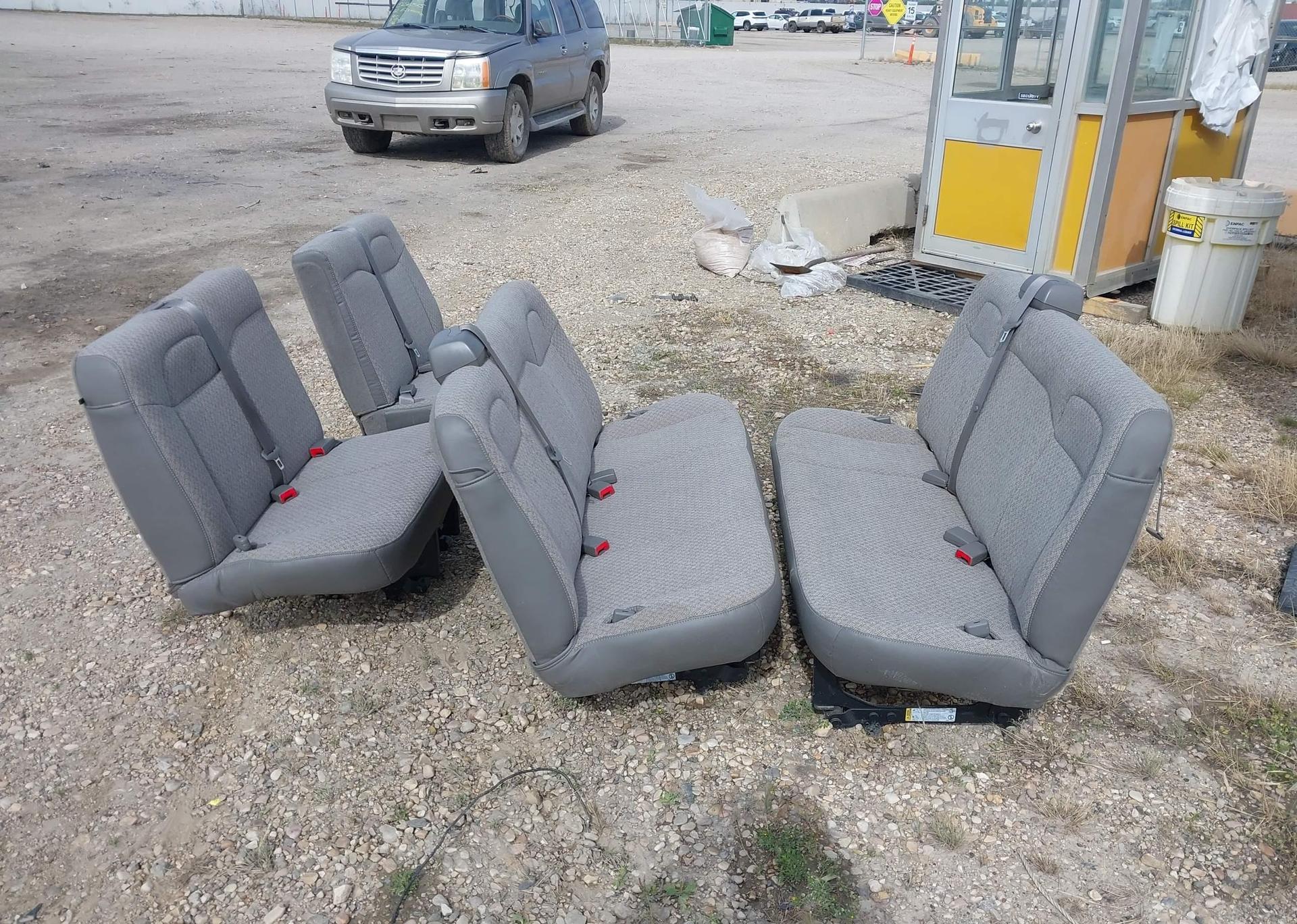 2019 GMC SAVANA 2500 SEATS ONLY