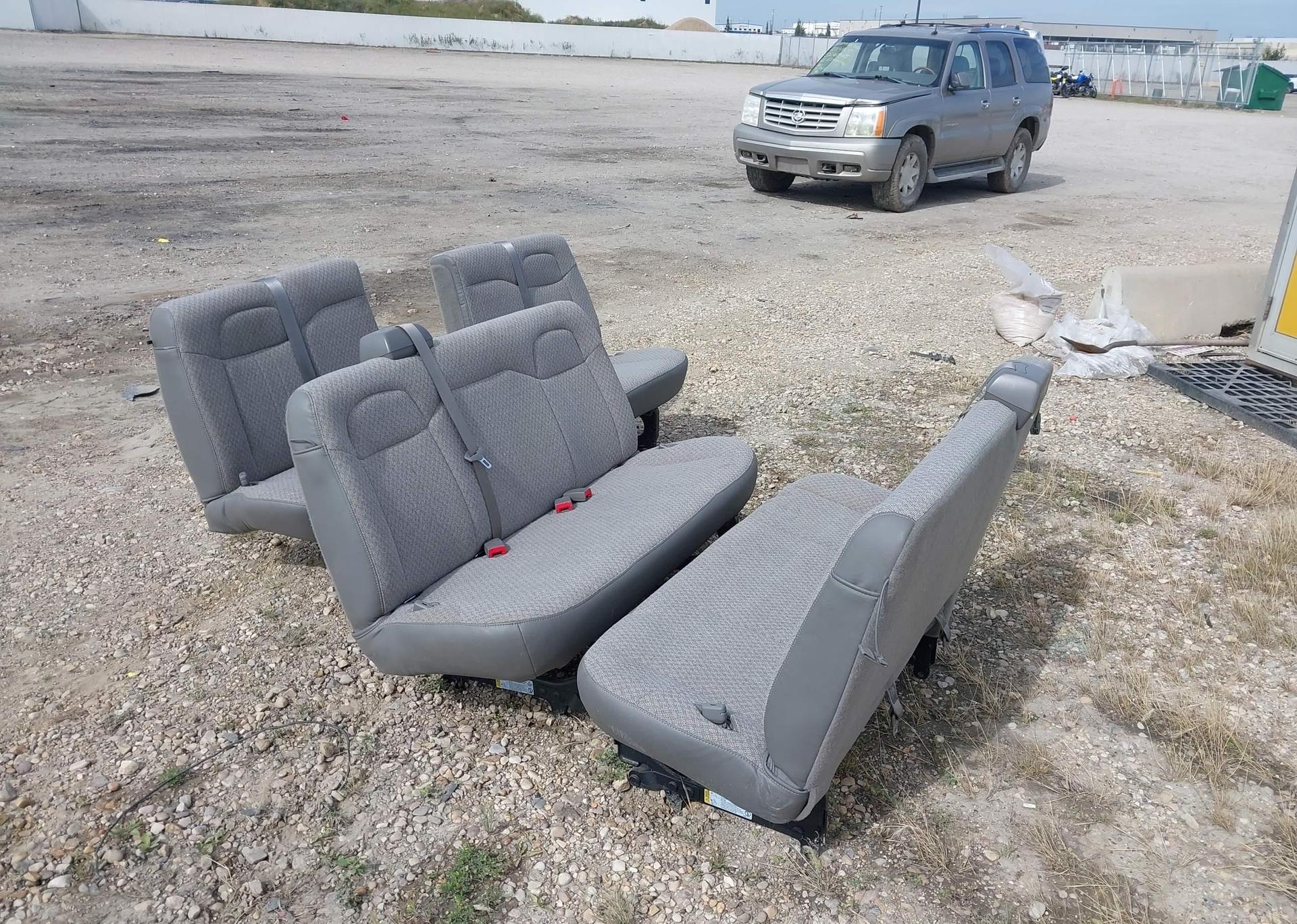 2019 GMC SAVANA 2500 SEATS ONLY