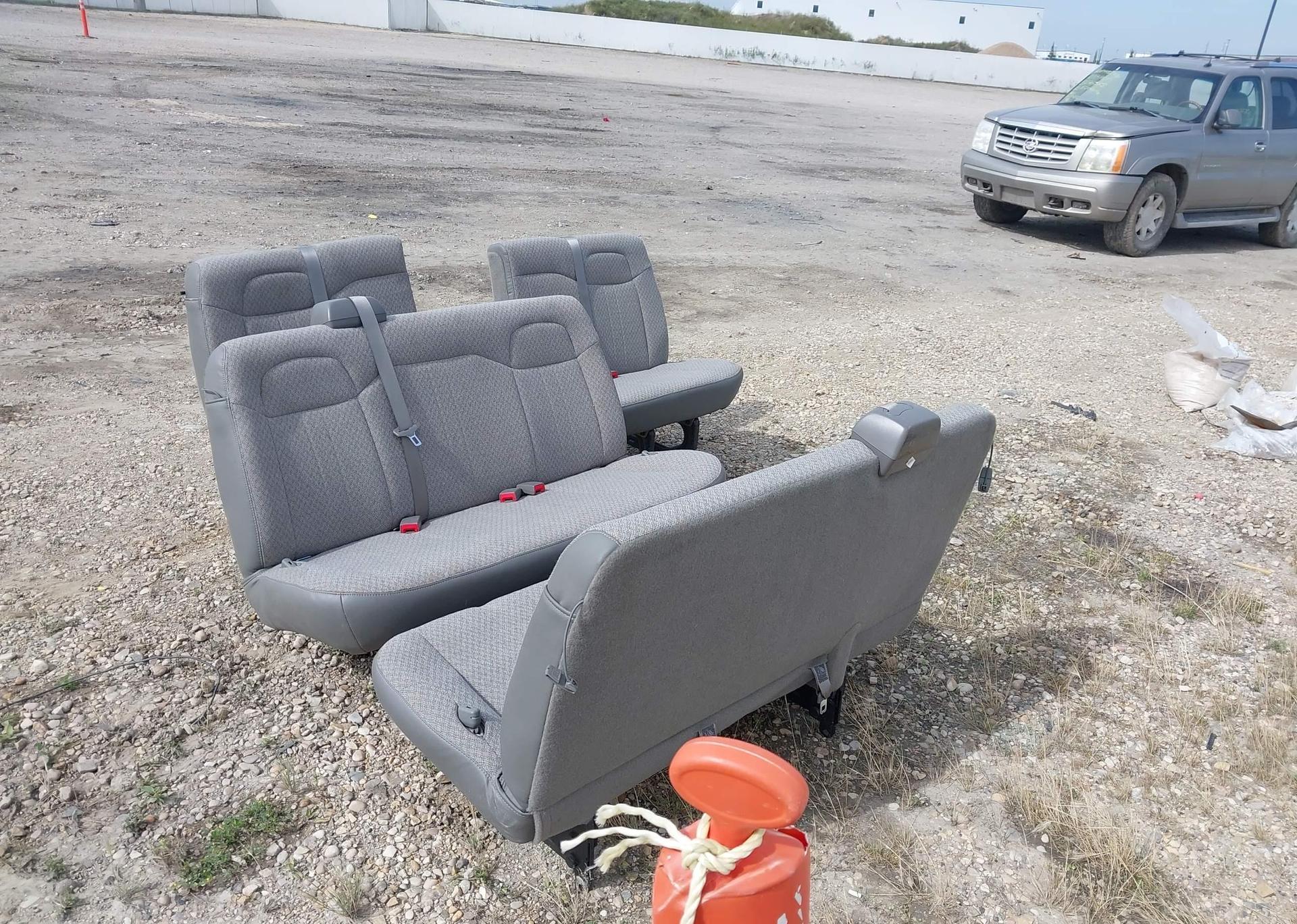 2019 GMC SAVANA 2500 SEATS ONLY