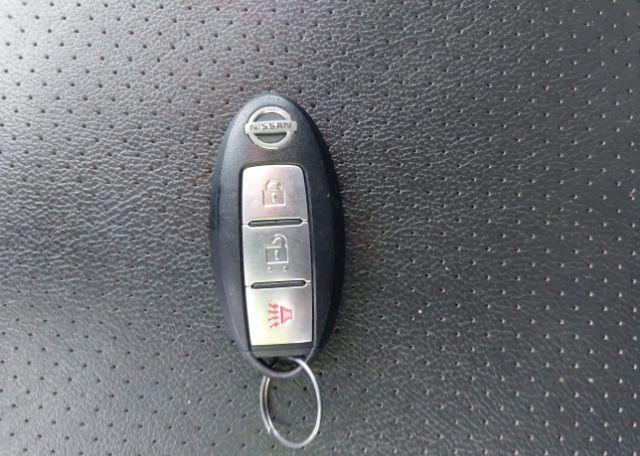 2012 NISSAN ROGUE SV W