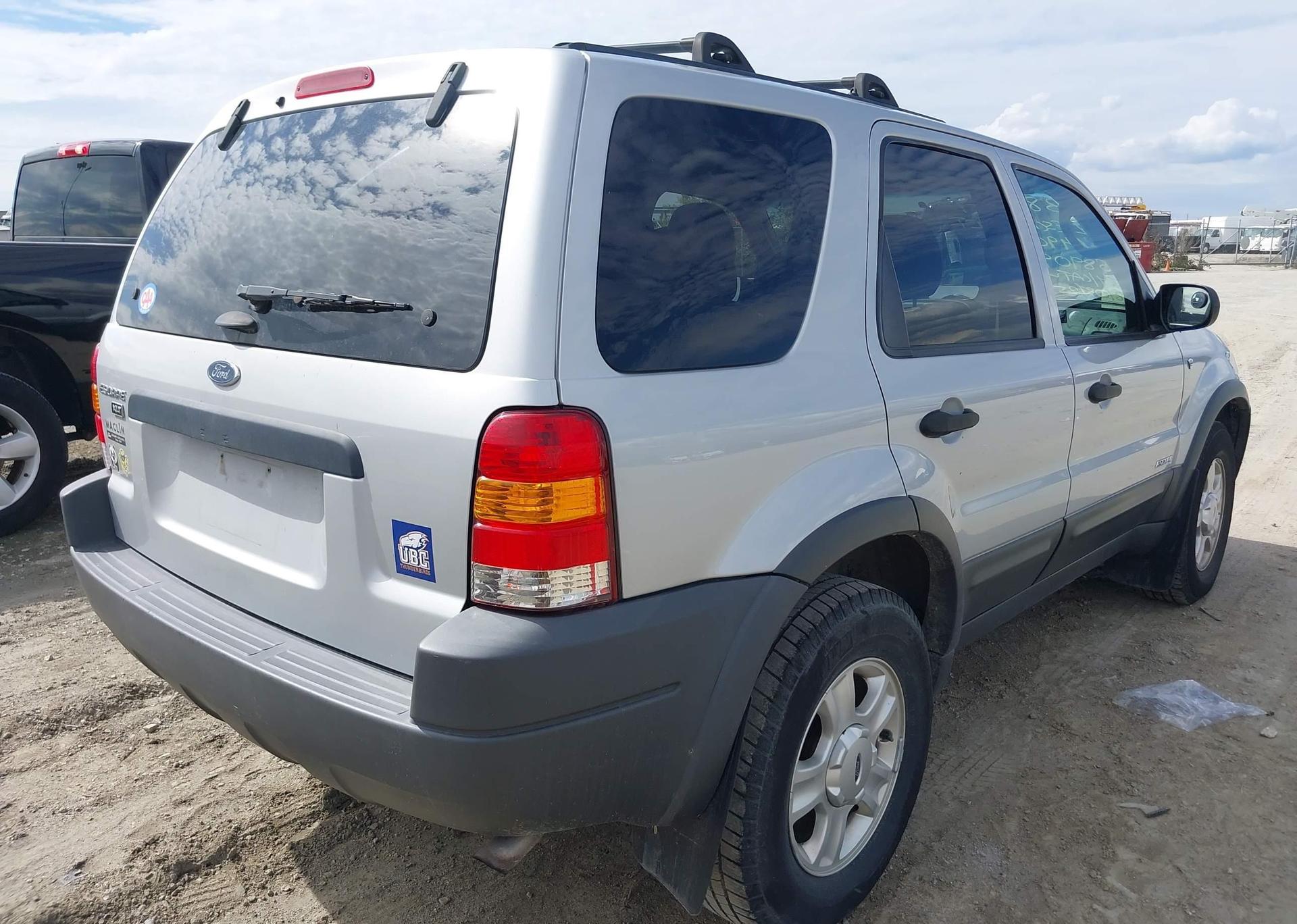 2002 FORD ESCAPE XLT