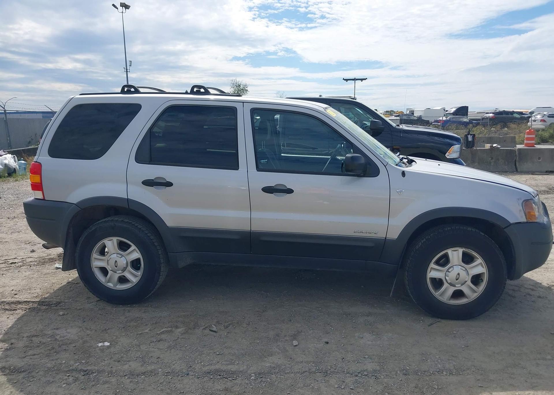 2002 FORD ESCAPE XLT