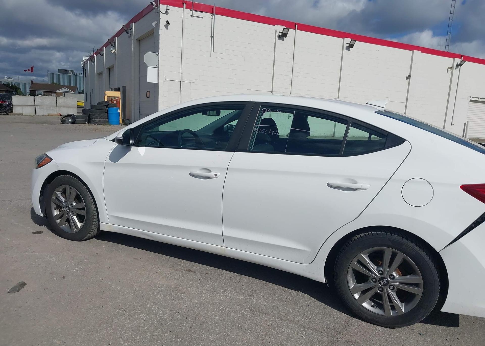 2017 HYUNDAI ELANTRA SE