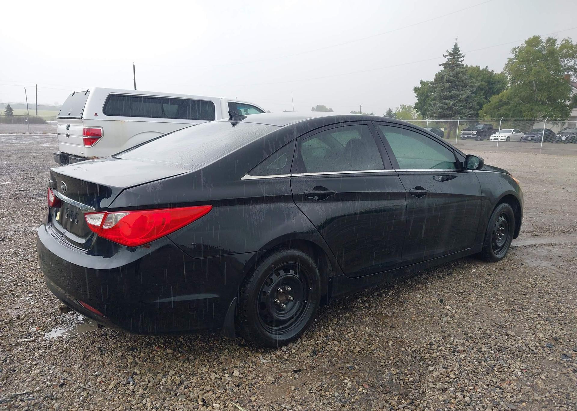2011 HYUNDAI SONATA GL