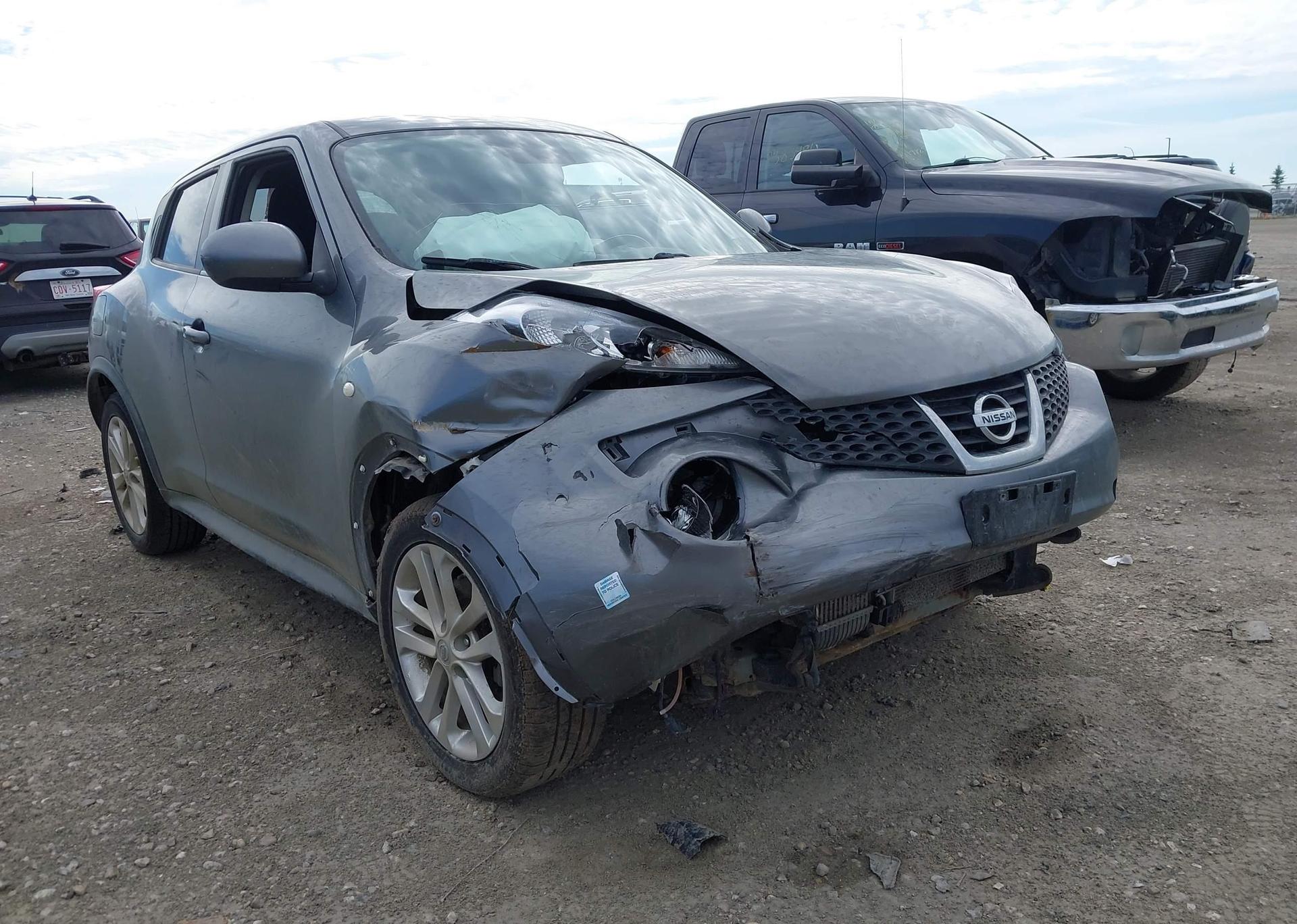 2012 NISSAN JUKE S