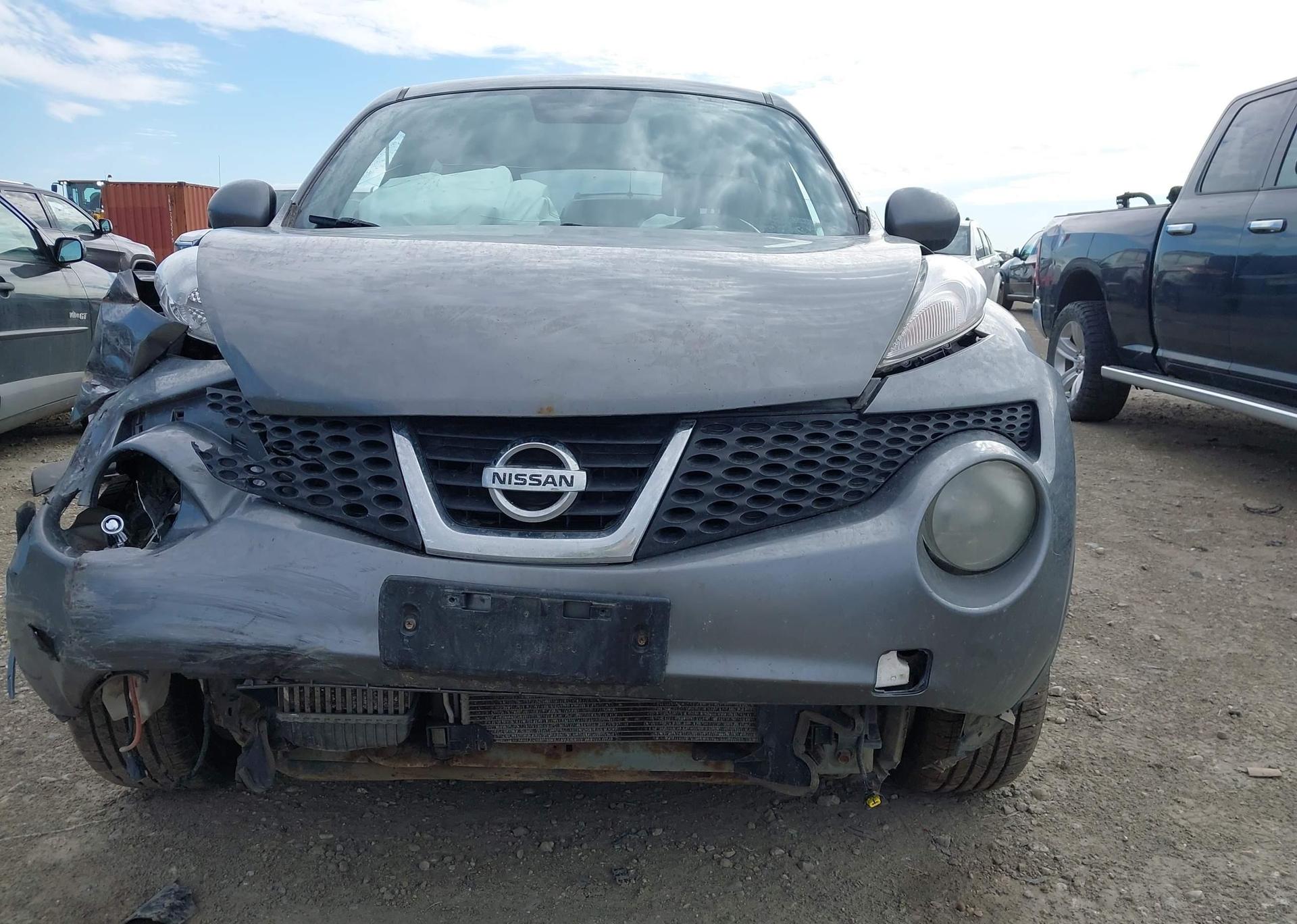 2012 NISSAN JUKE S