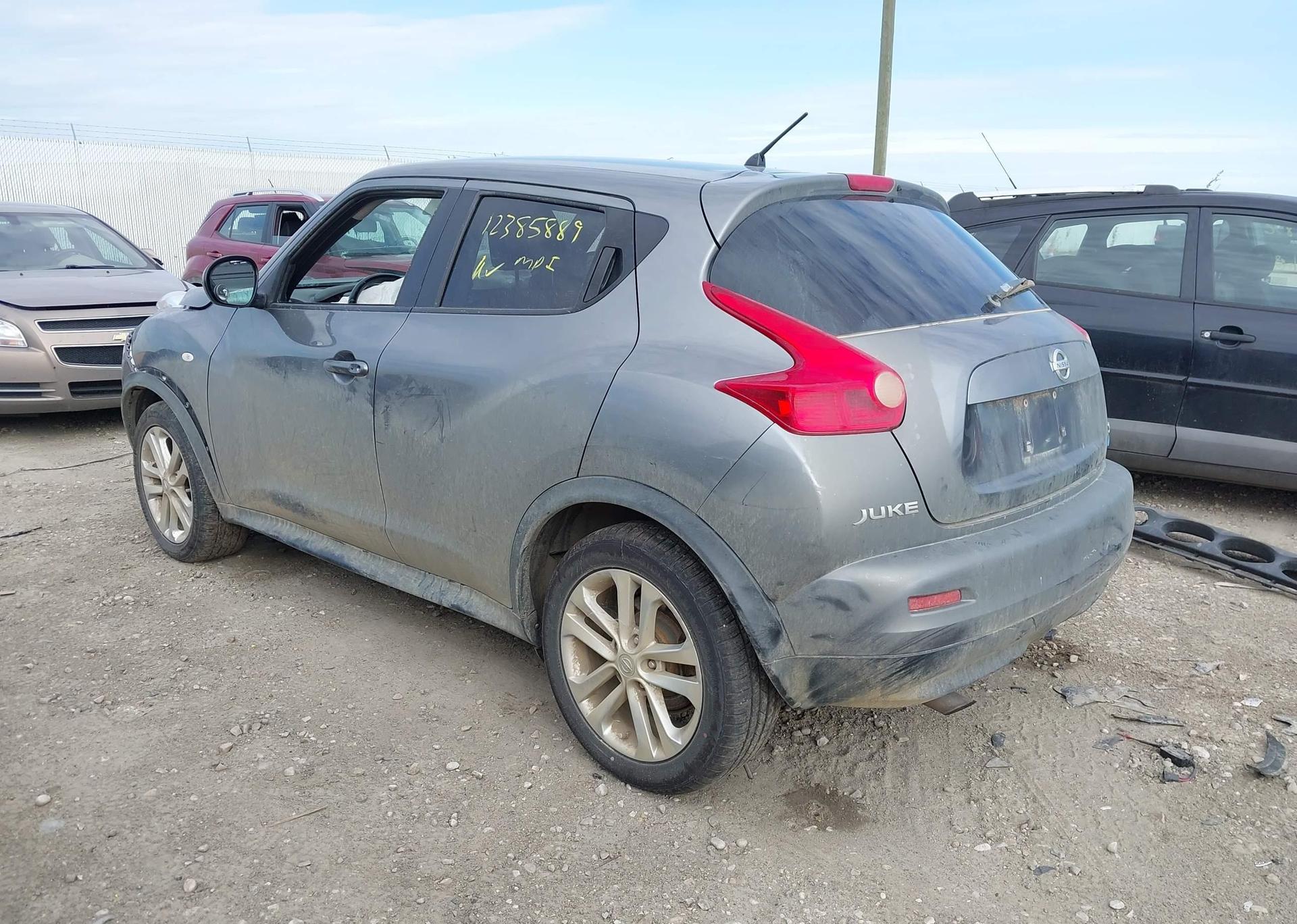 2012 NISSAN JUKE S