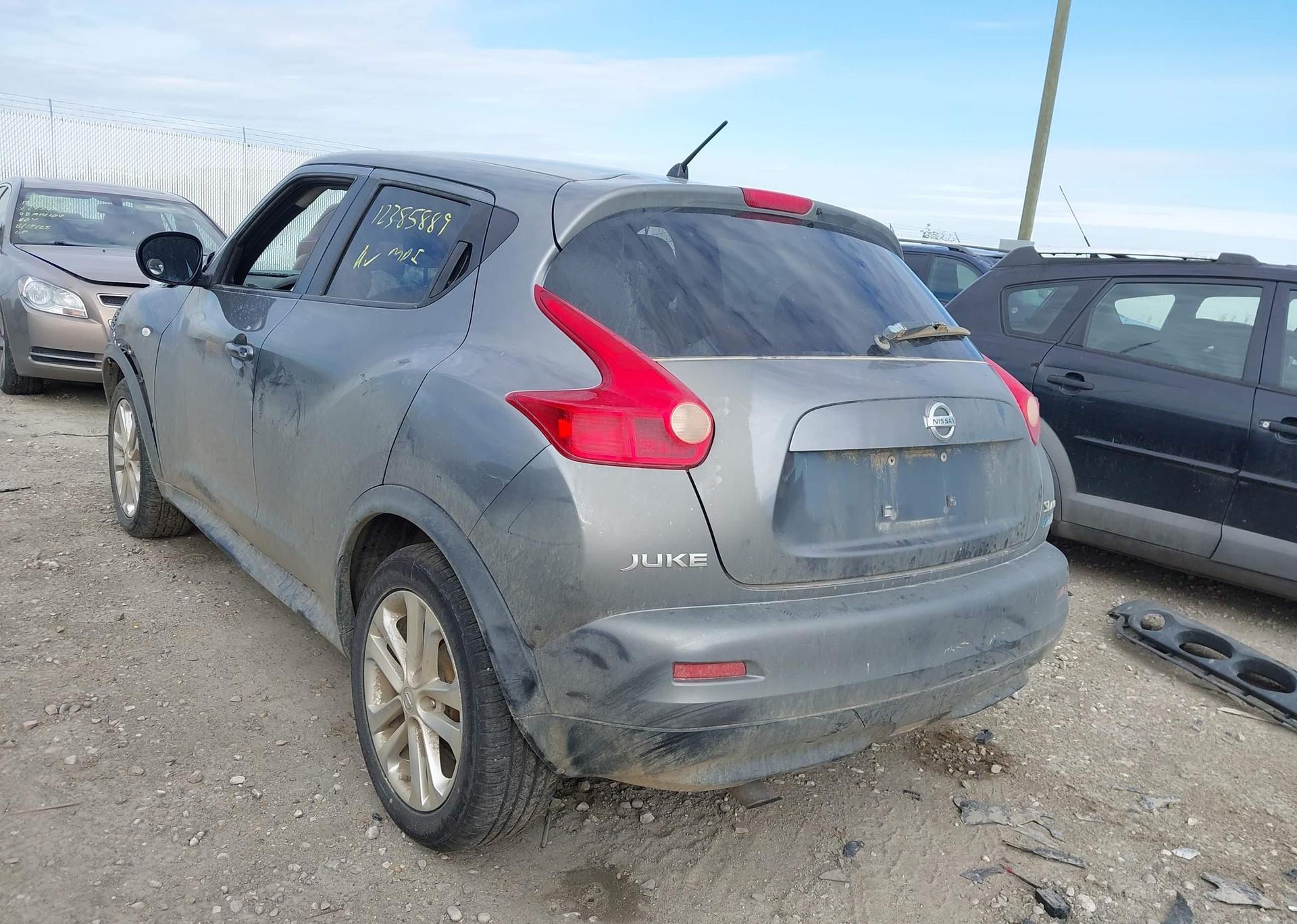 2012 NISSAN JUKE S