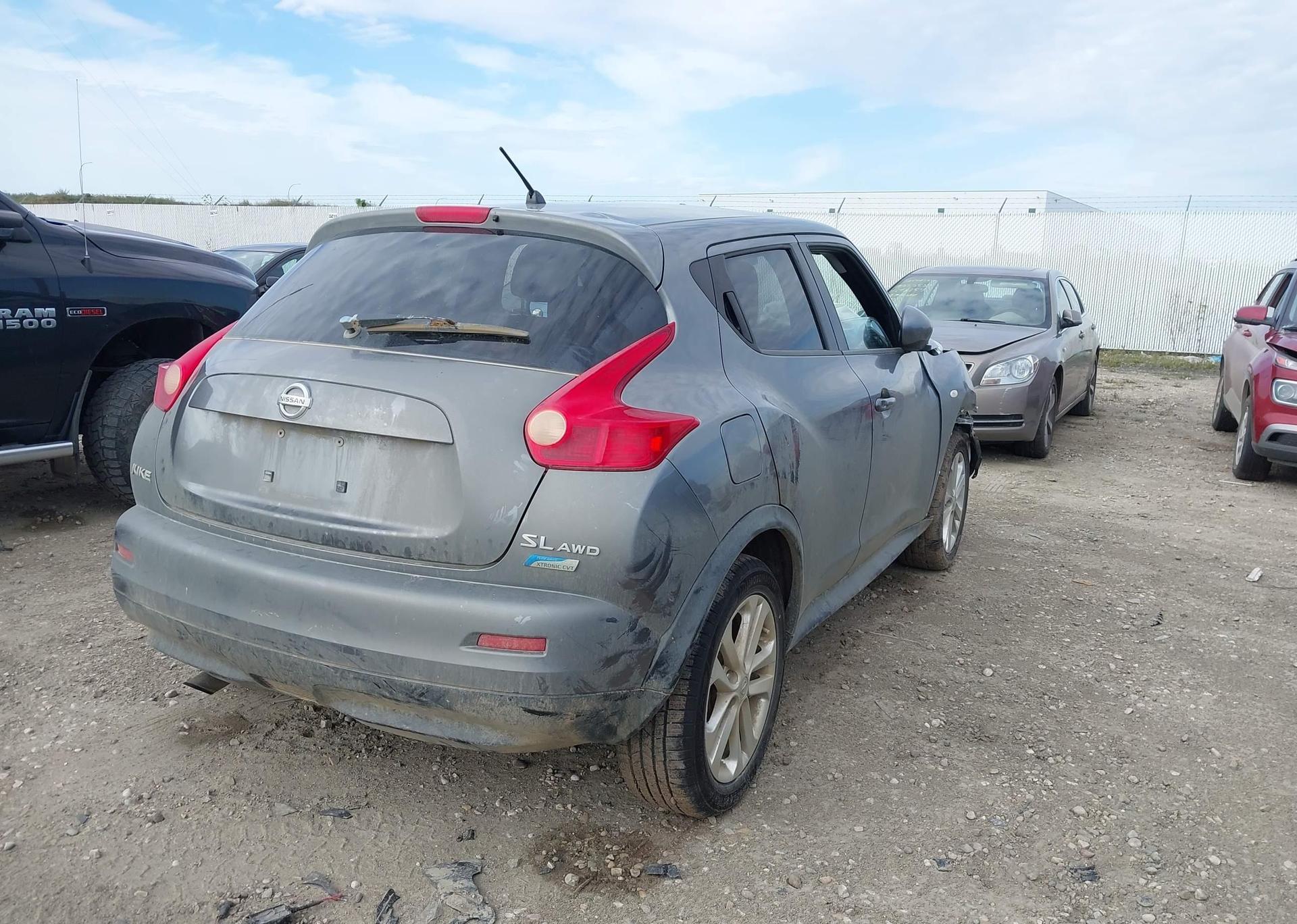 2012 NISSAN JUKE S