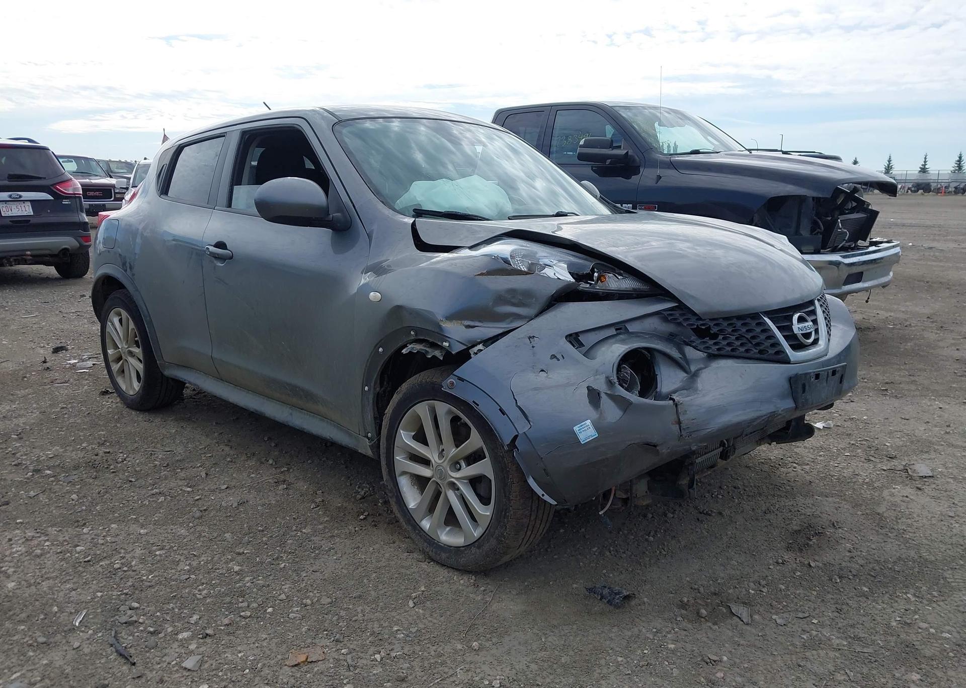 2012 NISSAN JUKE S