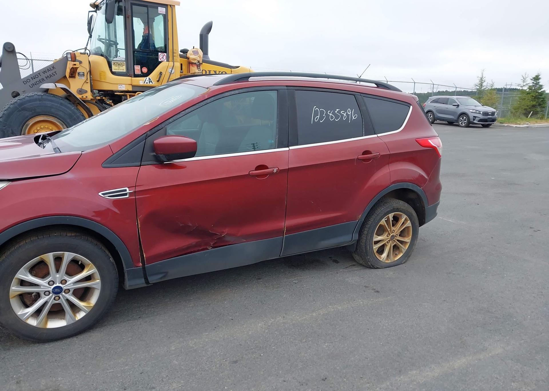 2014 FORD ESCAPE SE
