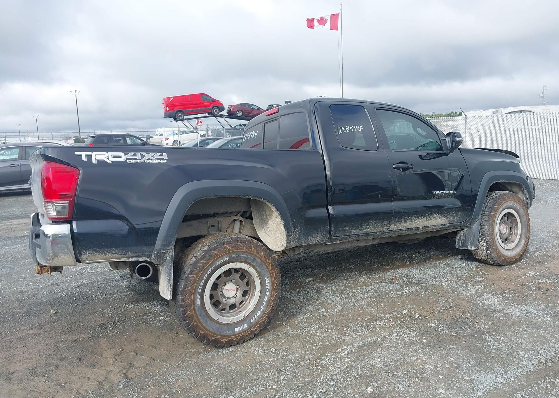 2016 TOYOTA TACOMA SR5