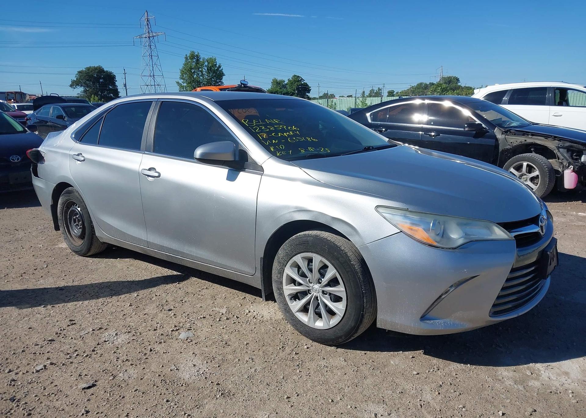 2017 TOYOTA CAMRY