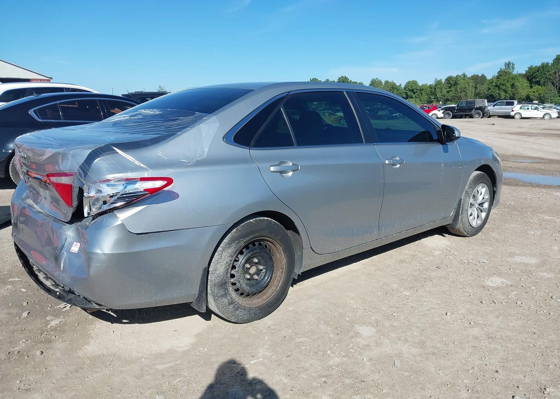 2017 TOYOTA CAMRY
