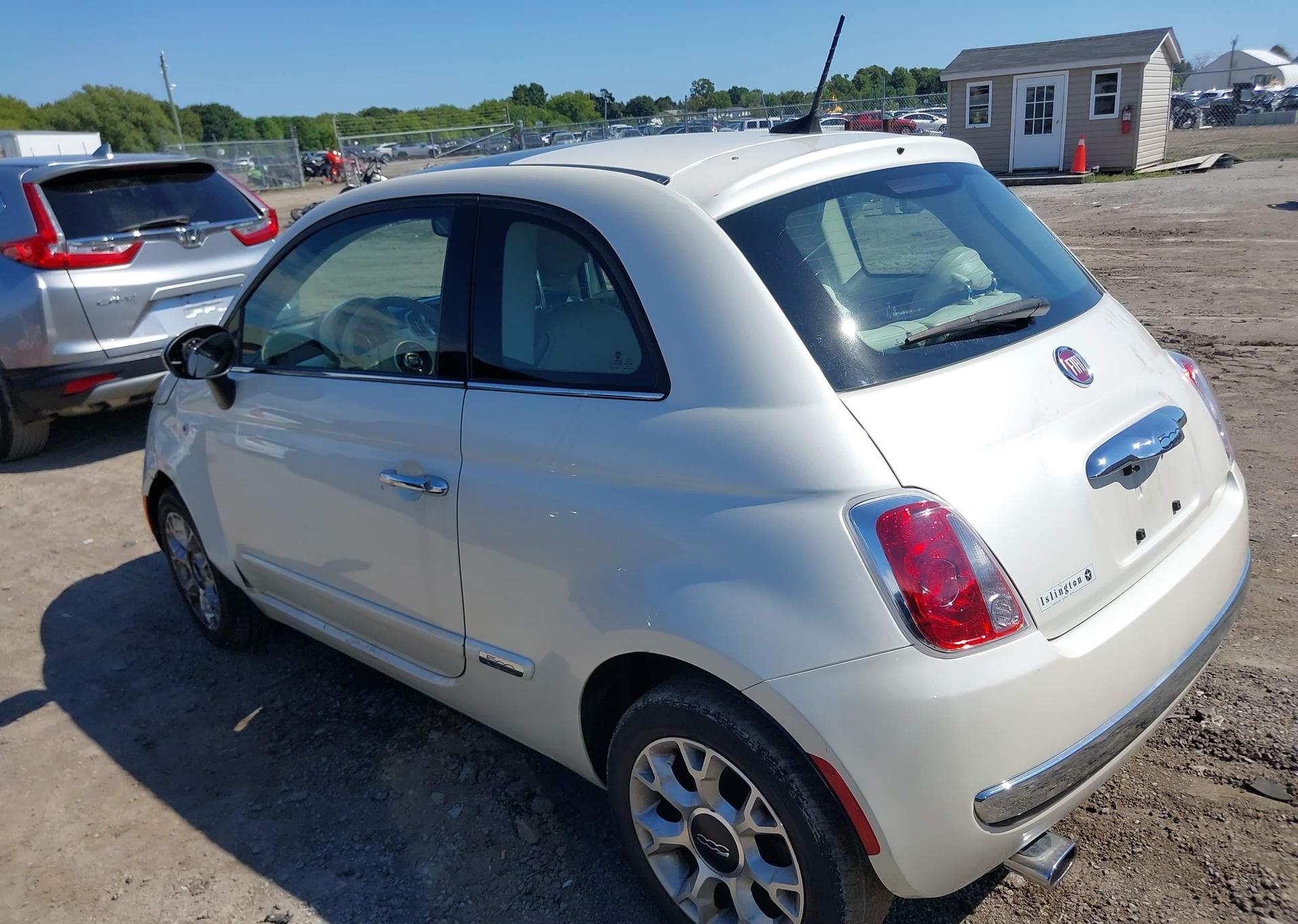 2017 FIAT 500 LOUNGE
