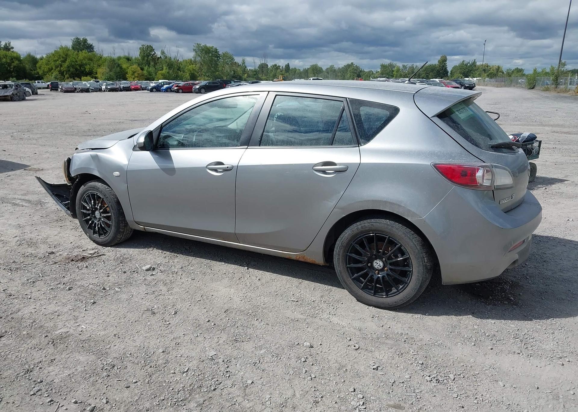 2010 MAZDA 3 I