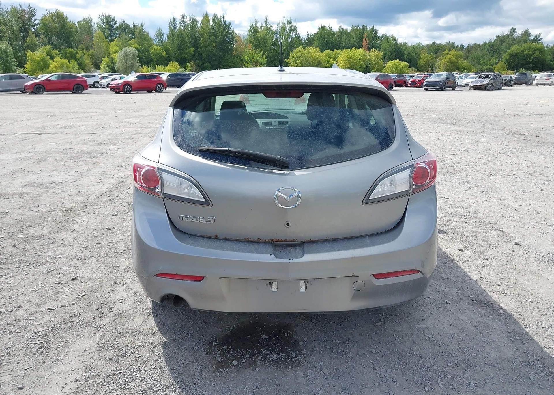 2010 MAZDA 3 I