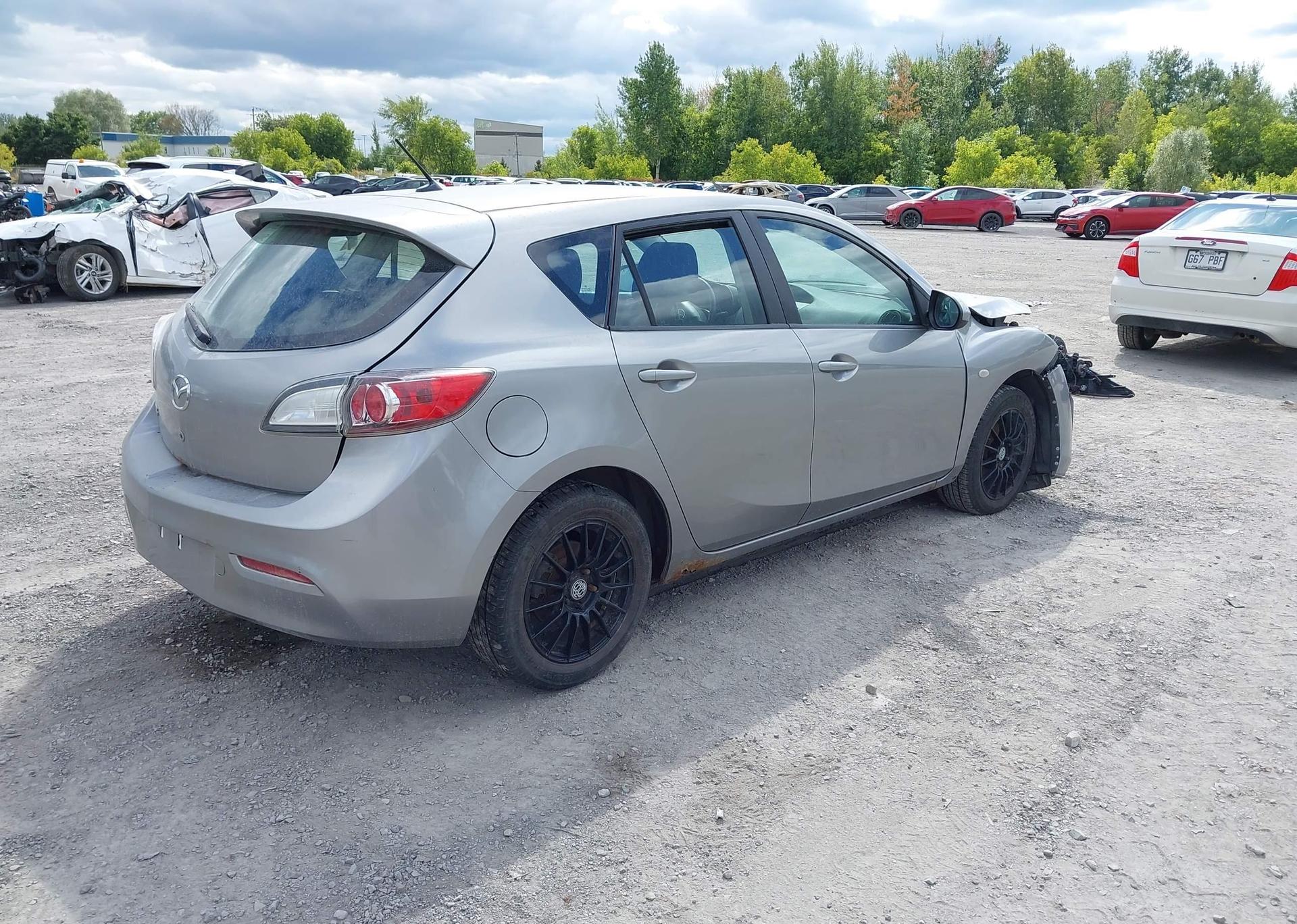 2010 MAZDA 3 I