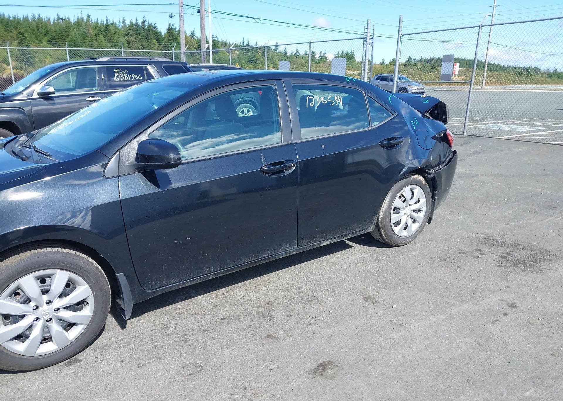 2015 TOYOTA COROLLA LE