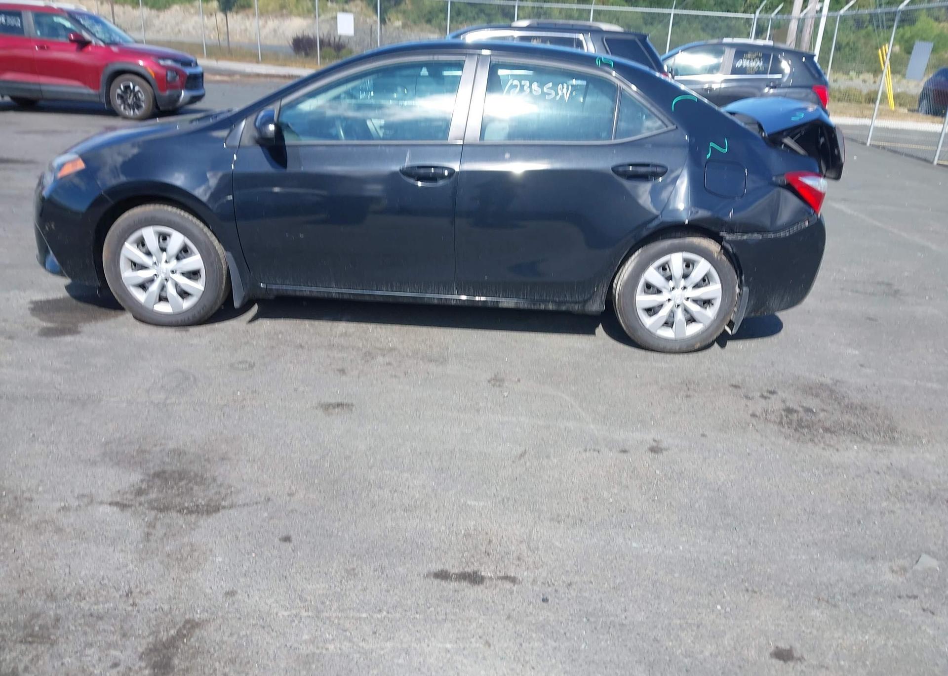2015 TOYOTA COROLLA LE