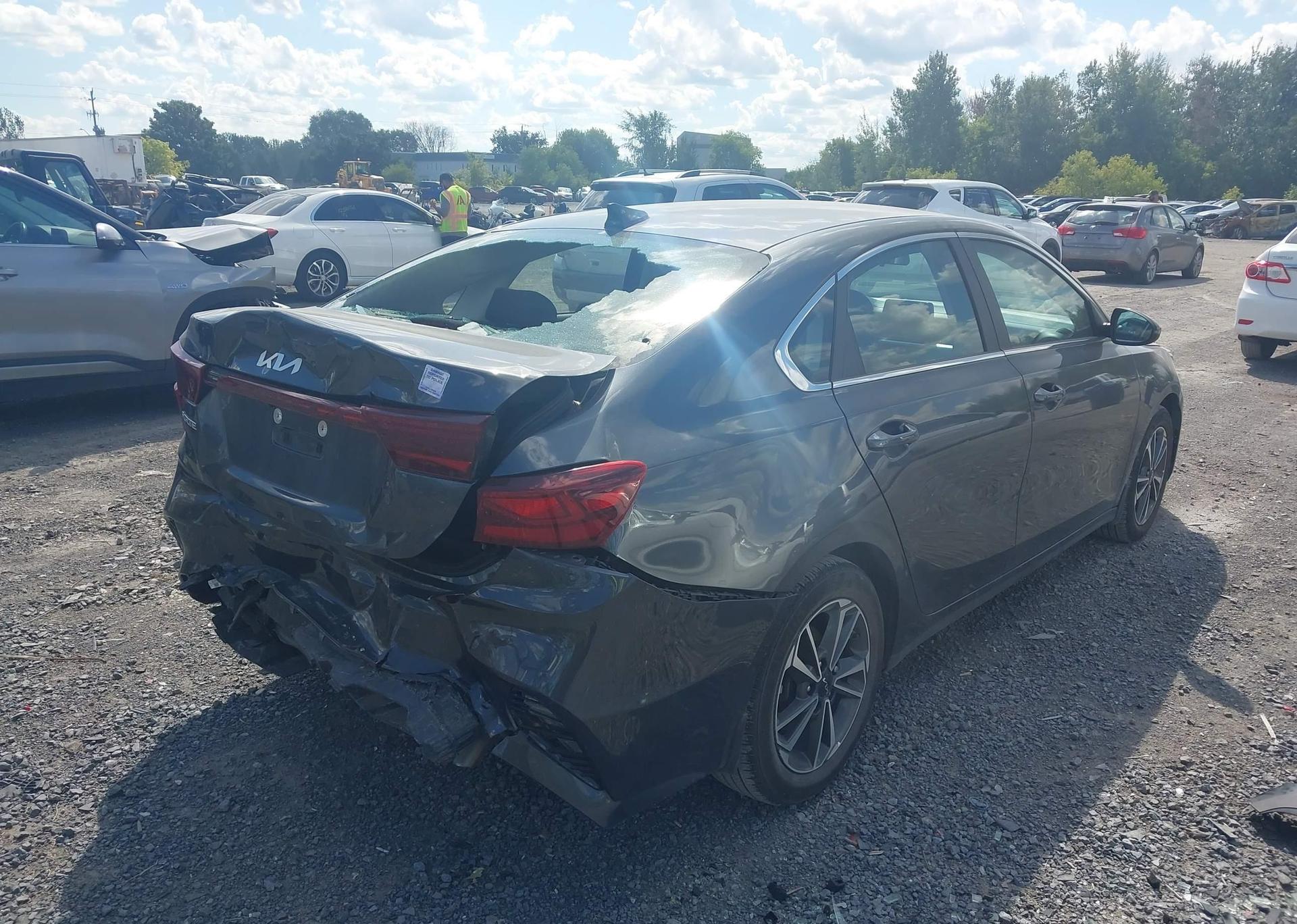 2023 KIA FORTE