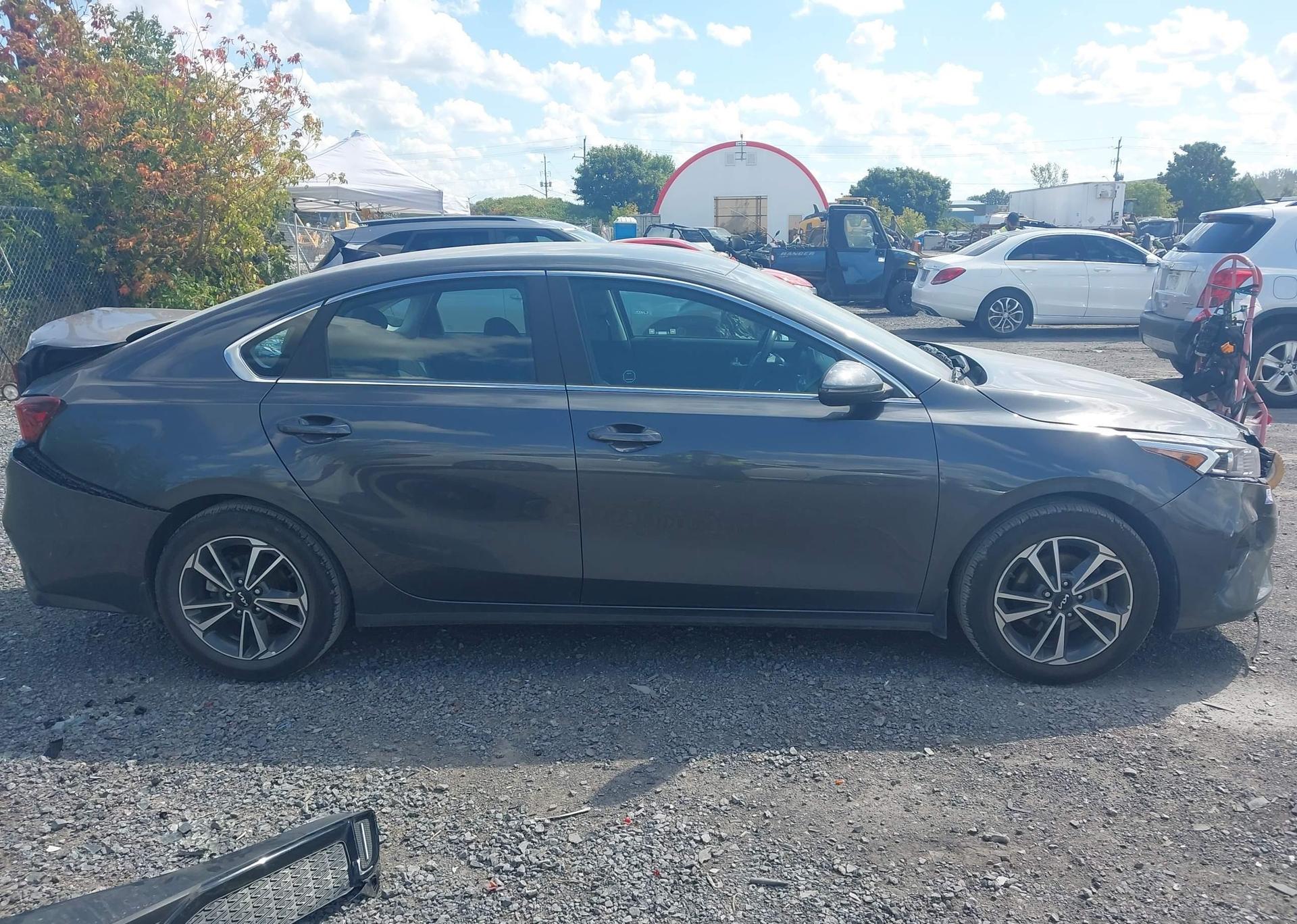 2023 KIA FORTE