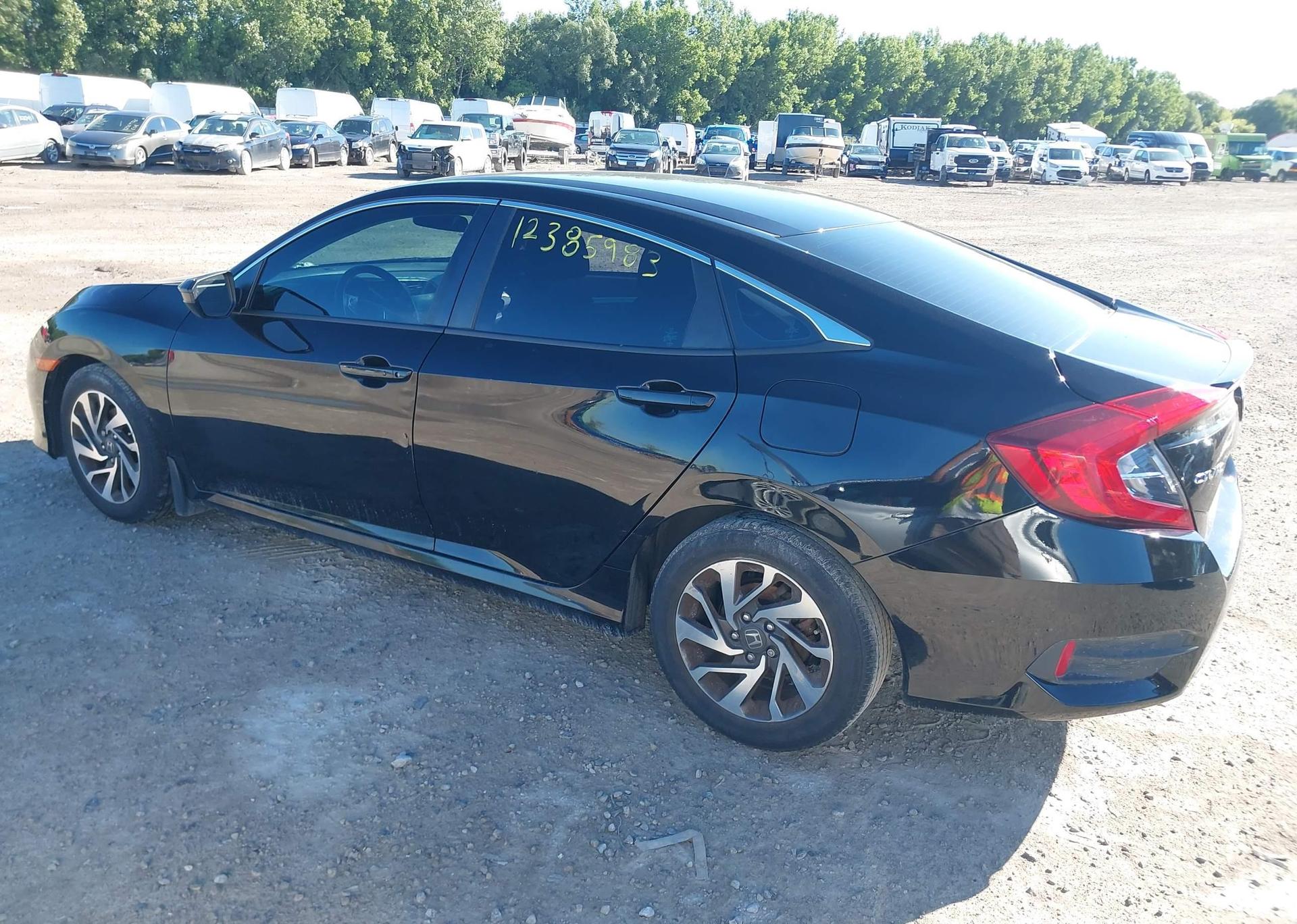 2018 HONDA CIVIC SE